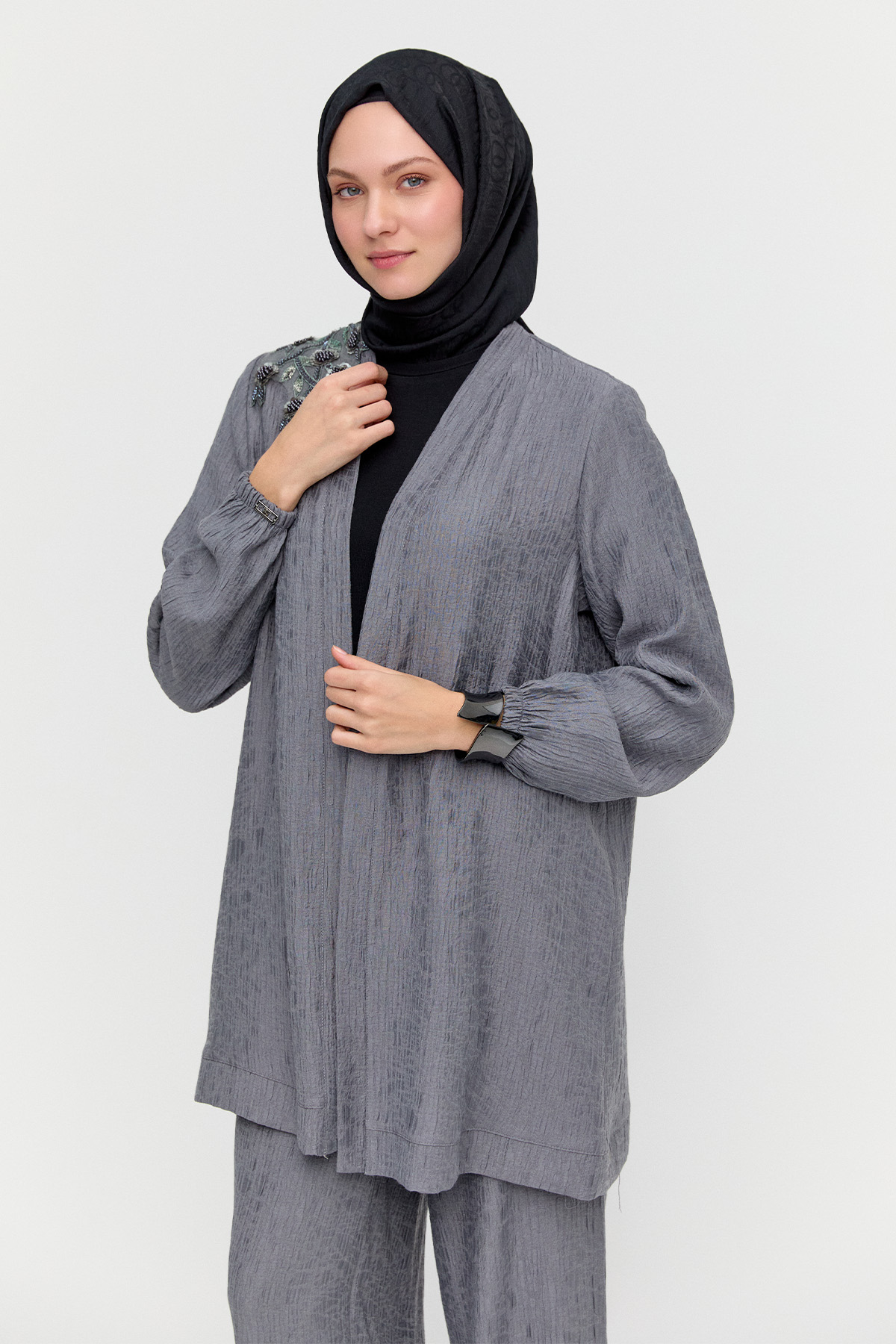 Dokulu Üçlü Takım