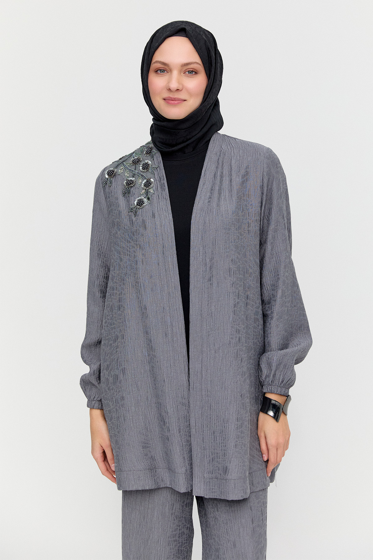 Dokulu Üçlü Takım