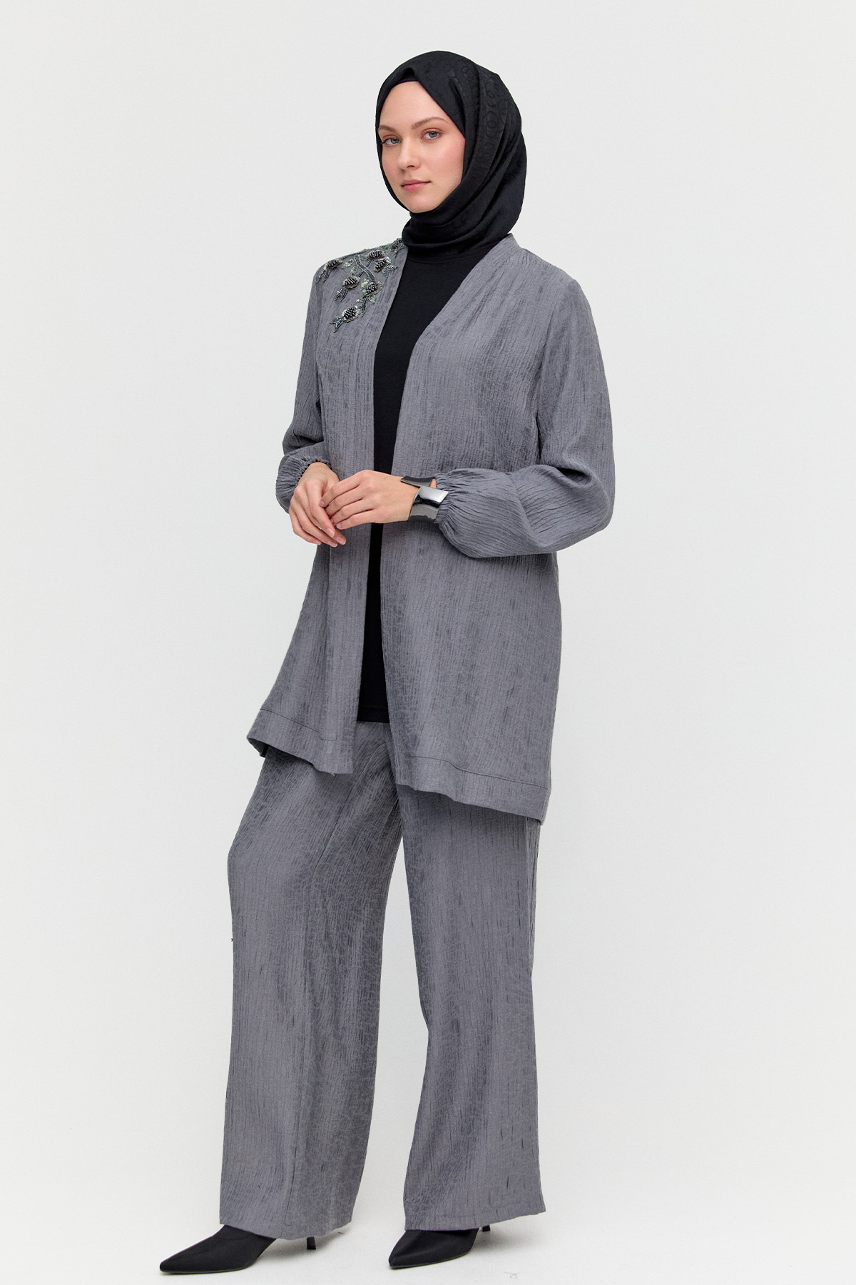 Dokulu Üçlü Takım