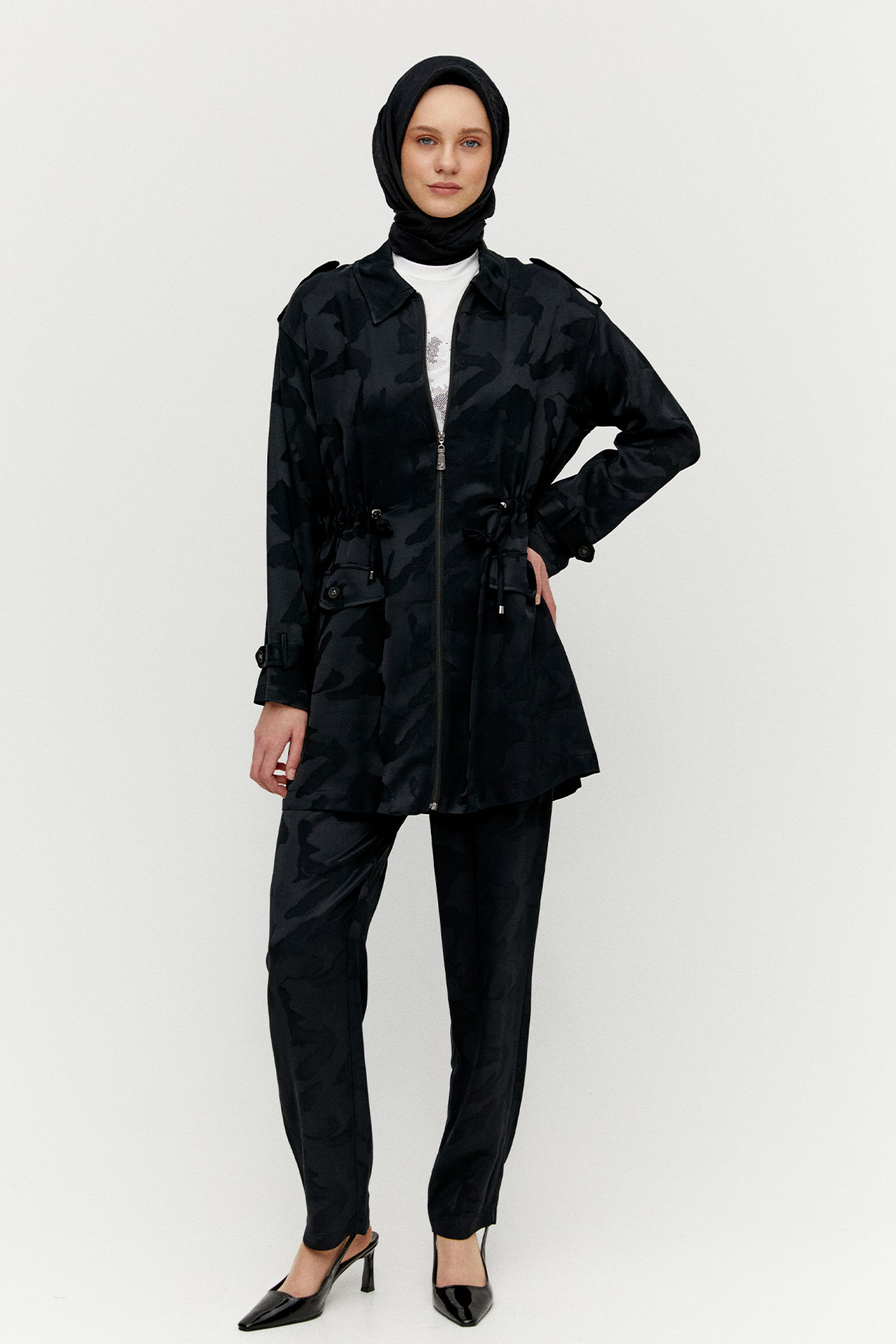 Jakarlı Desenli 3`Lü Takım