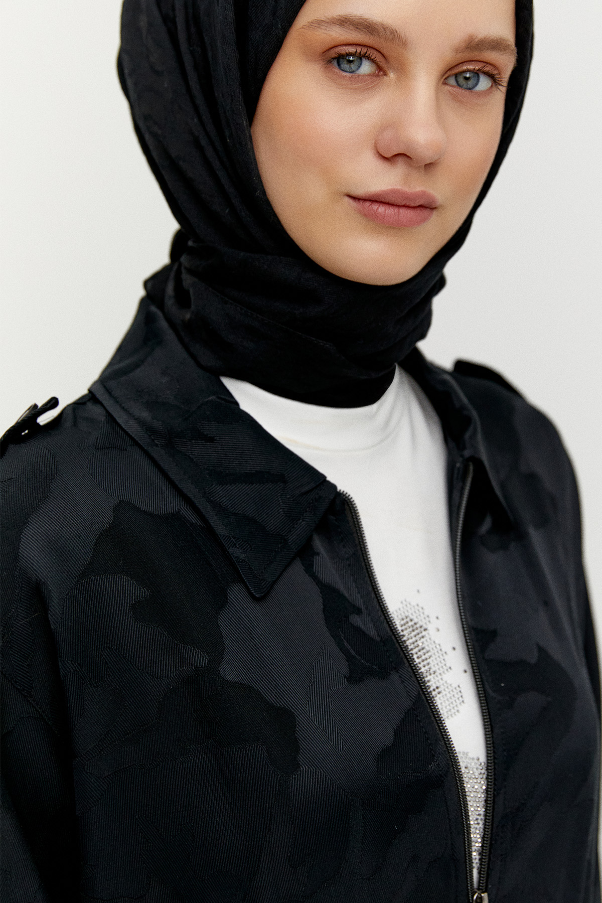 Jakarlı Desenli 3`Lü Takım