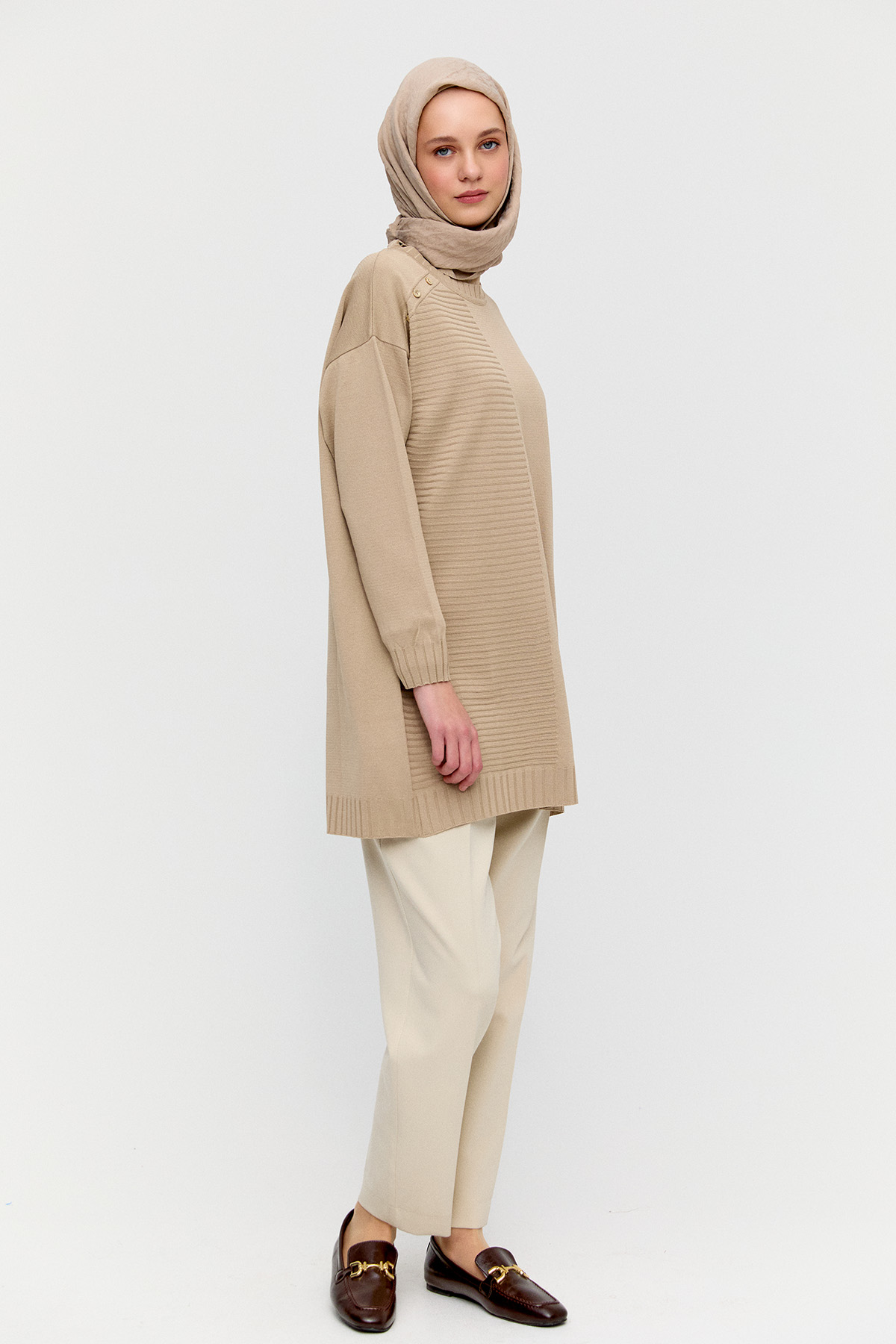 Süs Düğmeli Triko Tunik