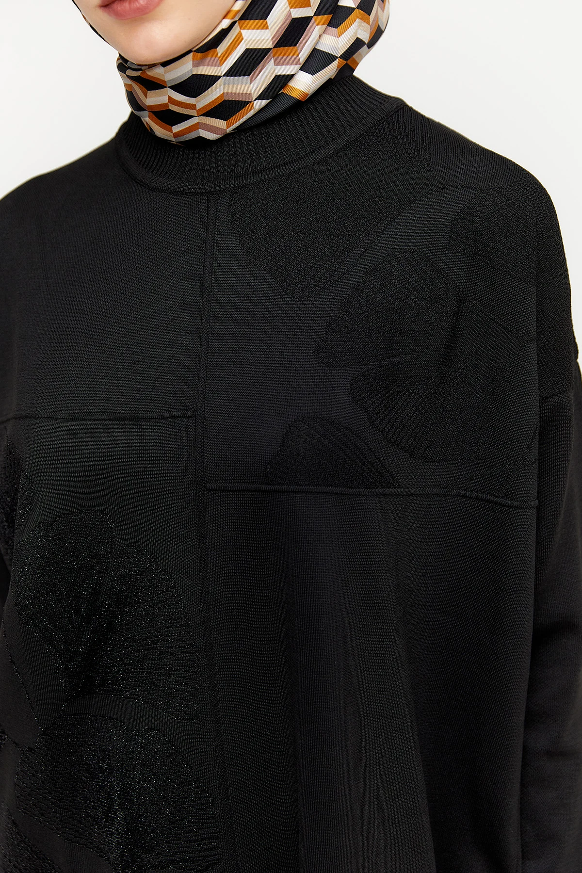 Yaprak Desenli Simli Triko Tunik, Tesettür Giyim