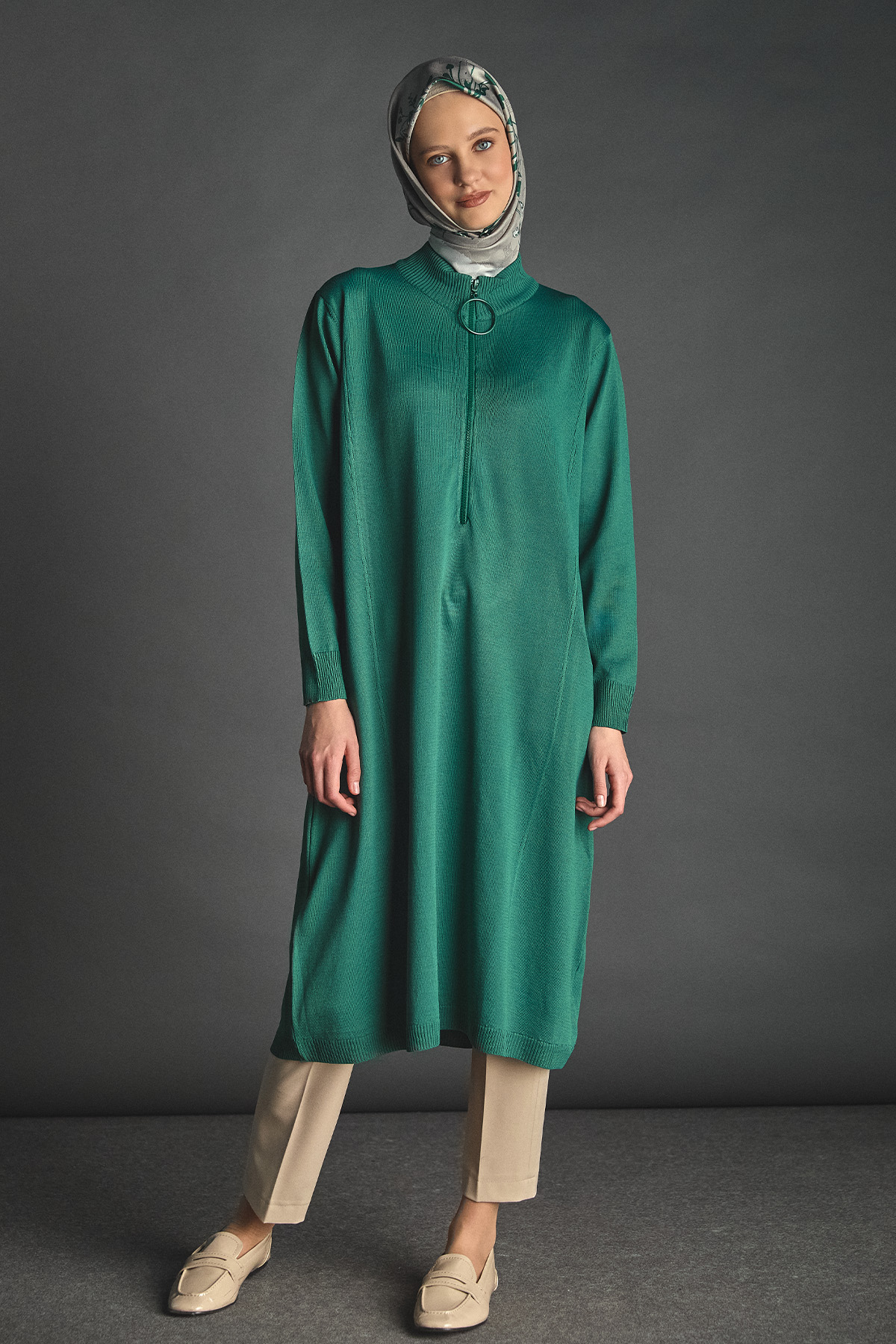 Yüksek Yakalı Uzun Triko Tunik