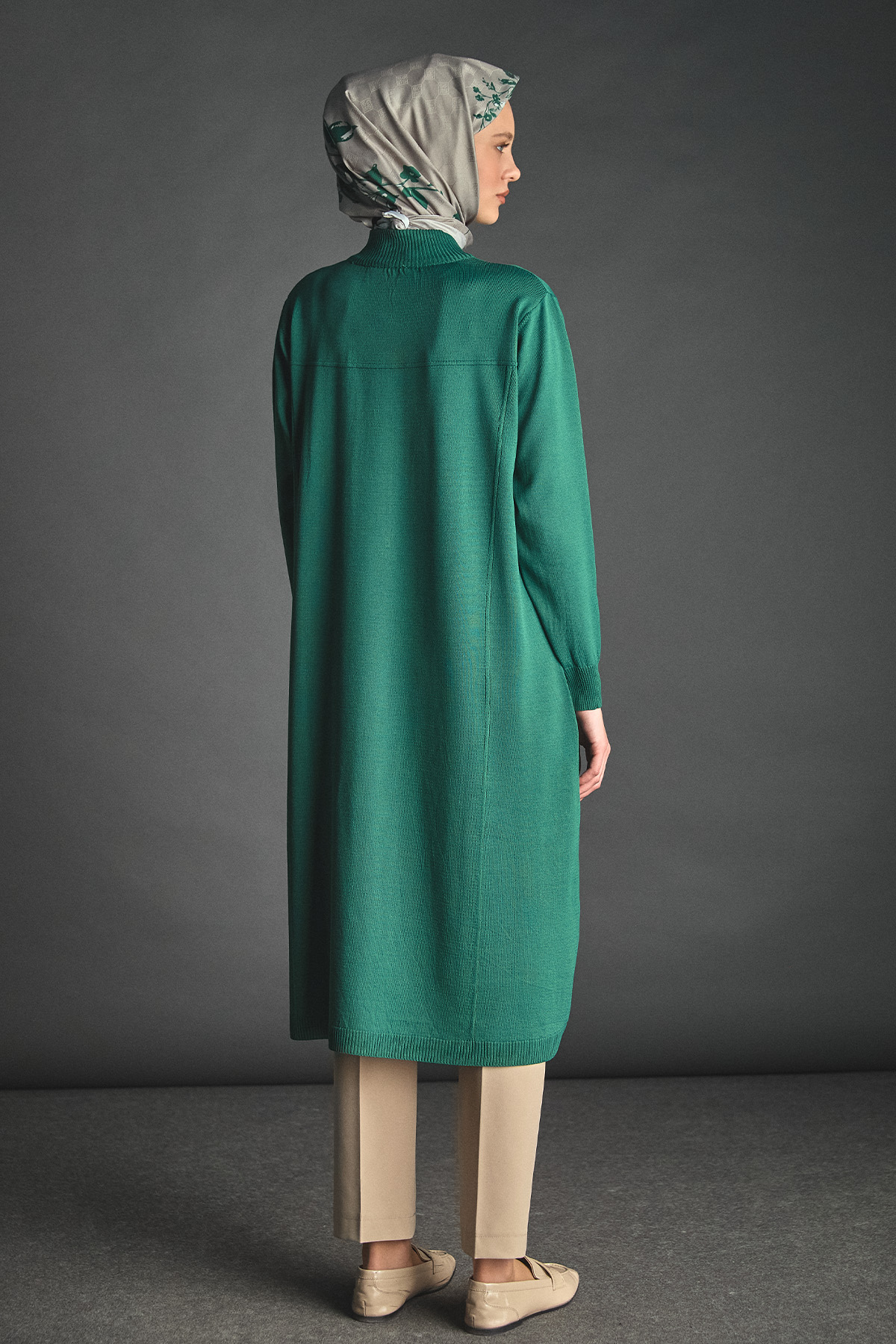 Yüksek Yakalı Uzun Triko Tunik