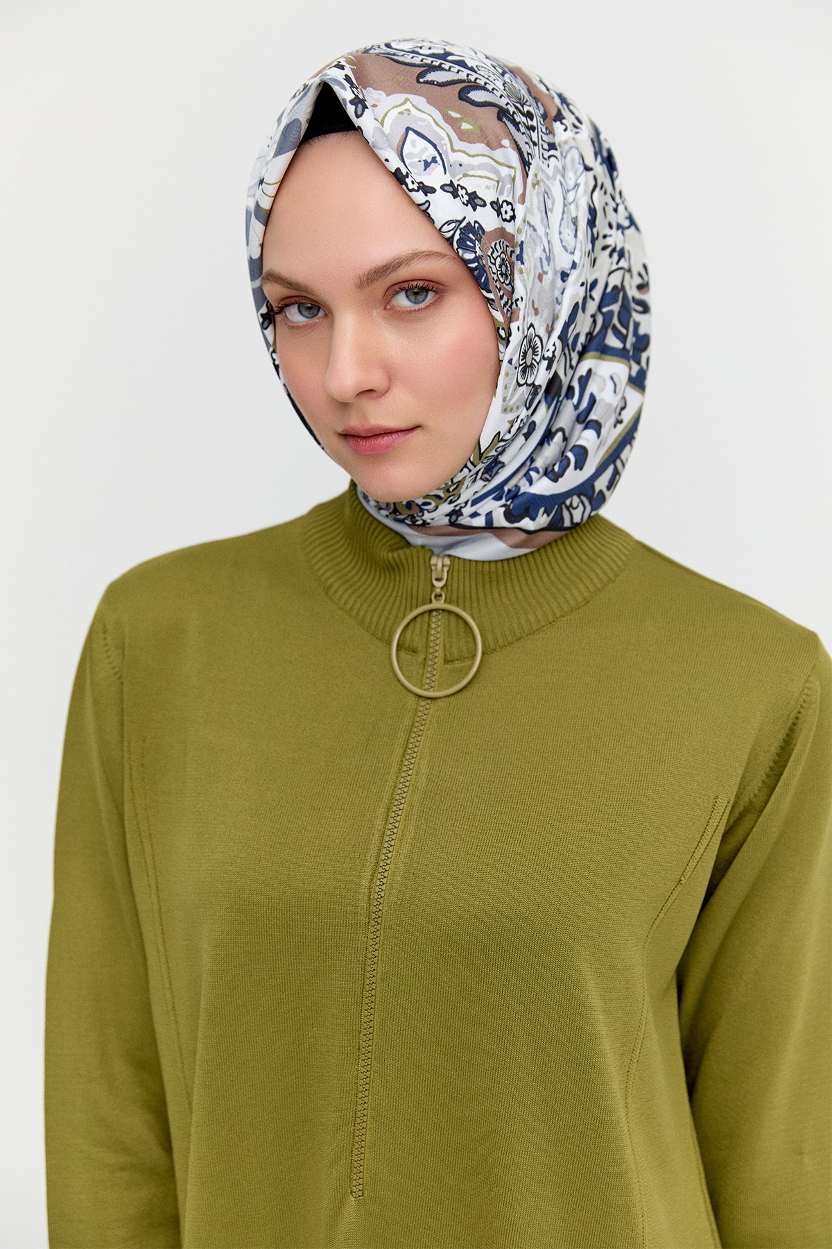 Yüksek Yakalı Uzun Triko Tunik