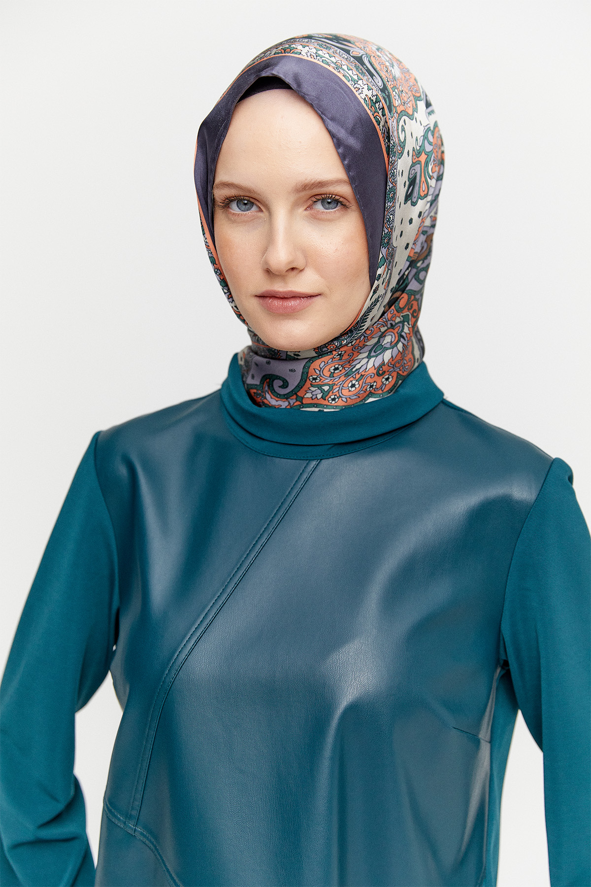 Asimetrik Suni Deri Kombinli Tunik