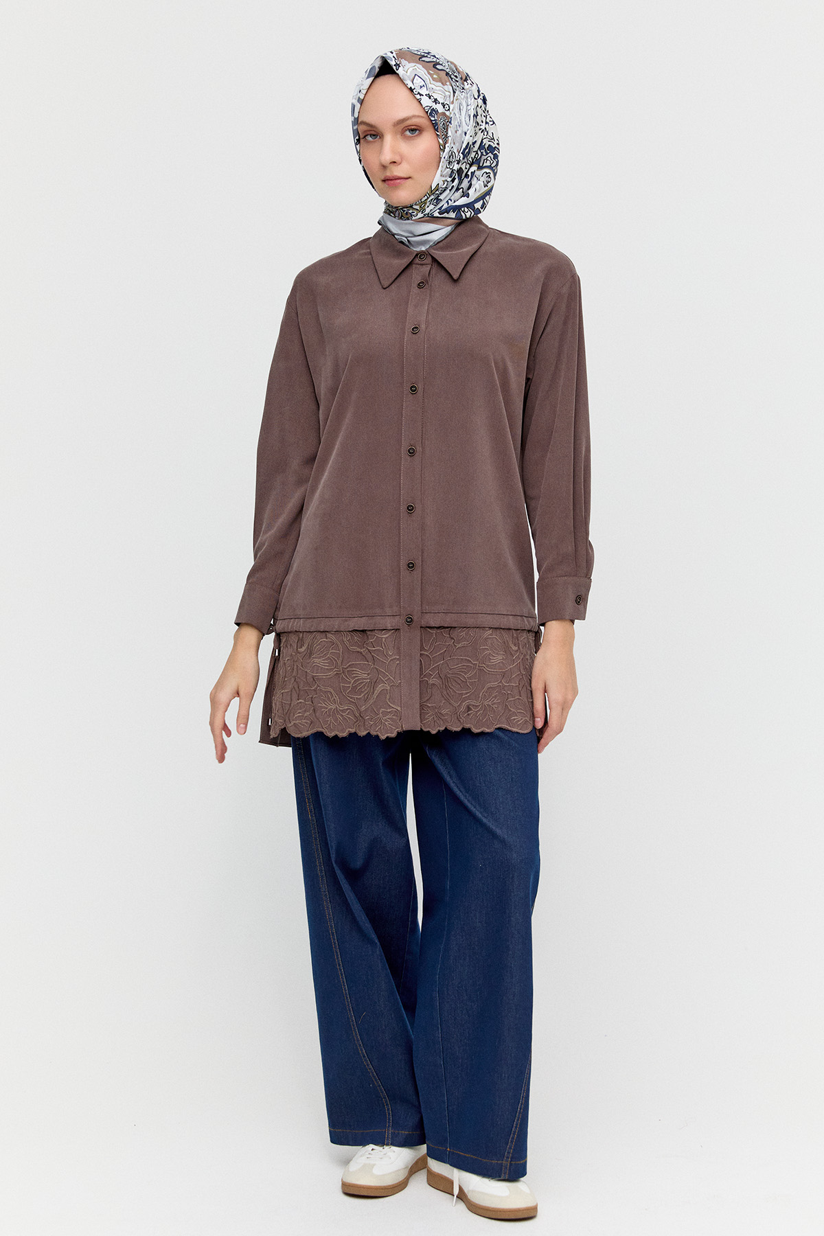 Nakış Desenli Bağcık Detaylı Tunik