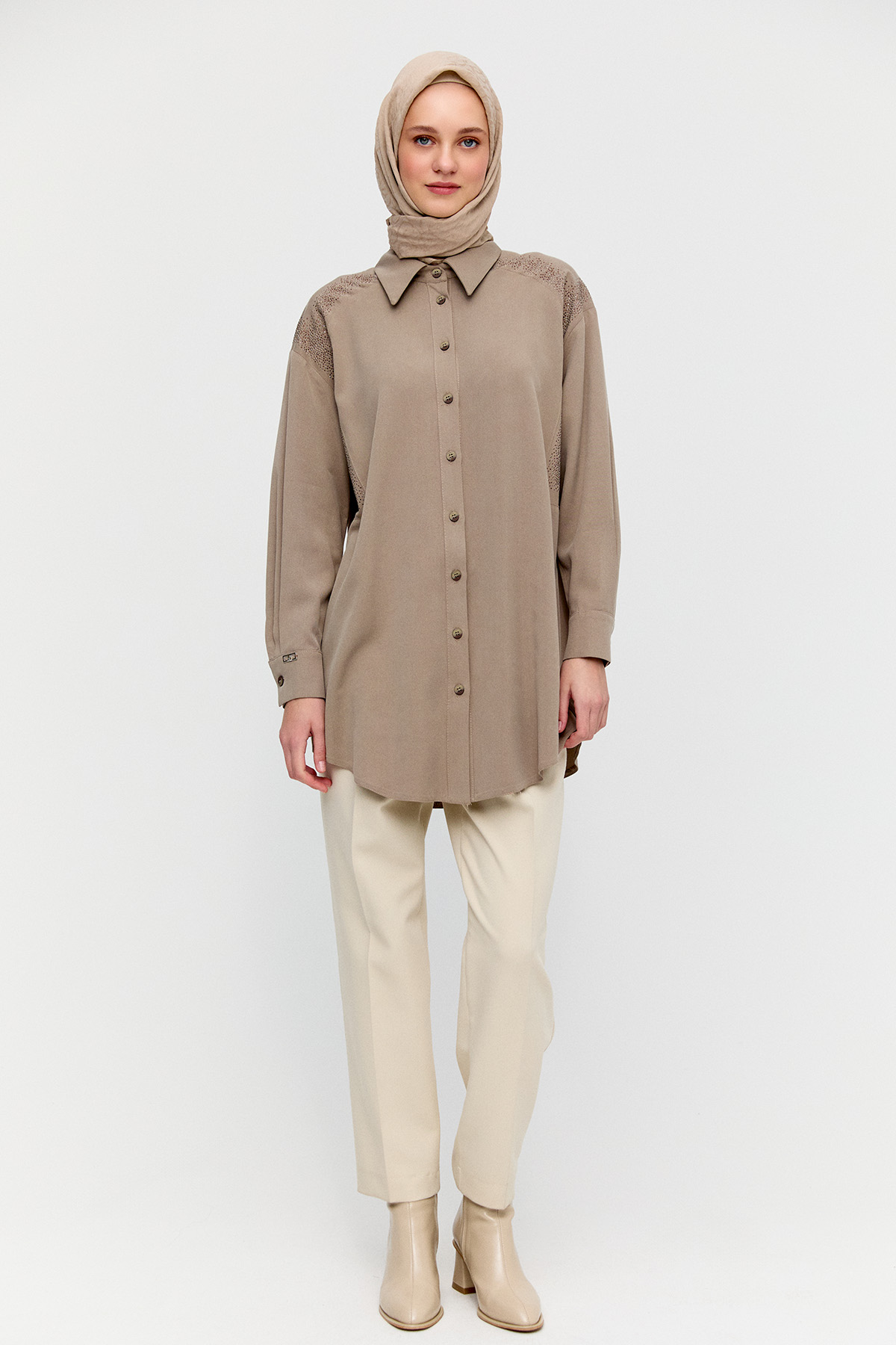 Taş Detaylı Lyocell Tunik