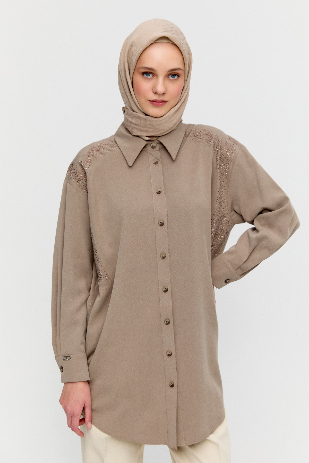 Taş Detaylı Lyocell Tunik