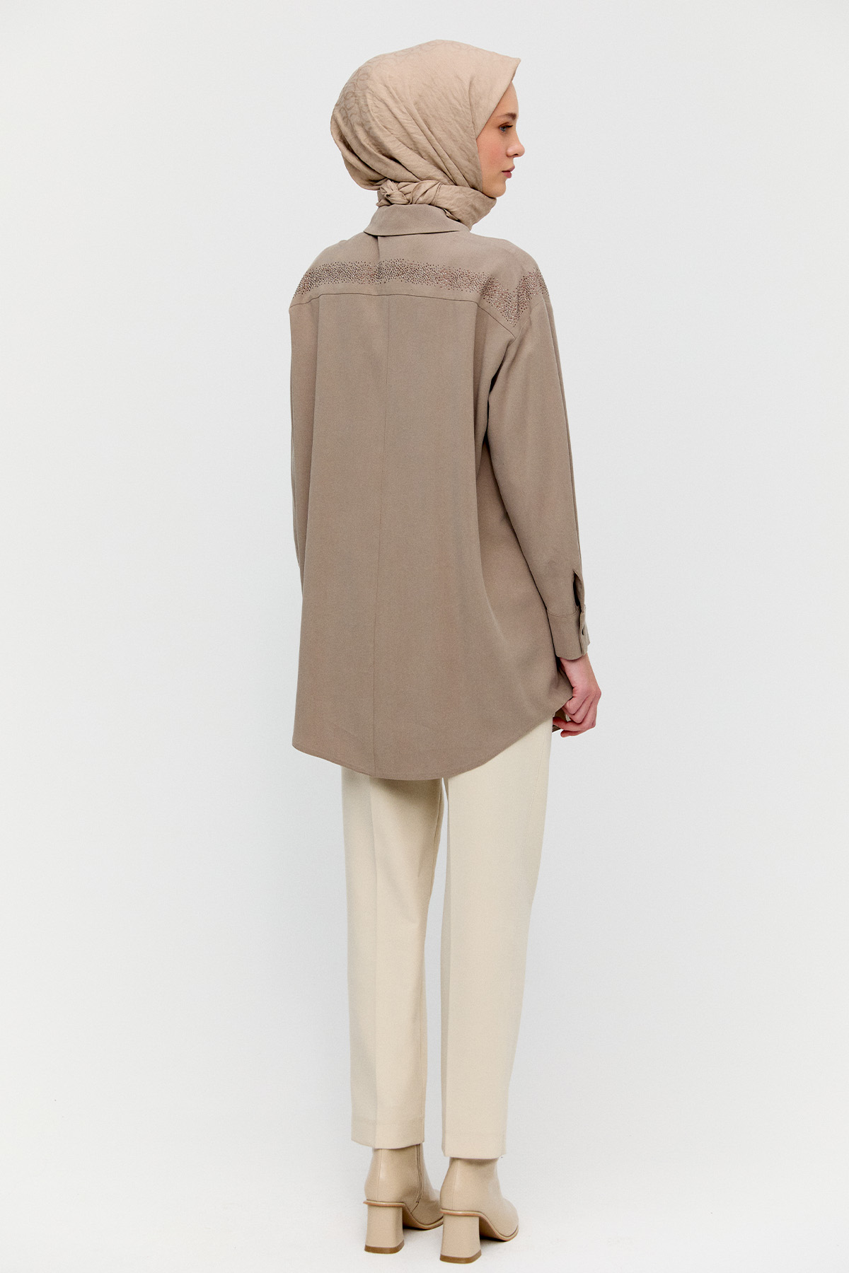 Taş Detaylı Lyocell Tunik