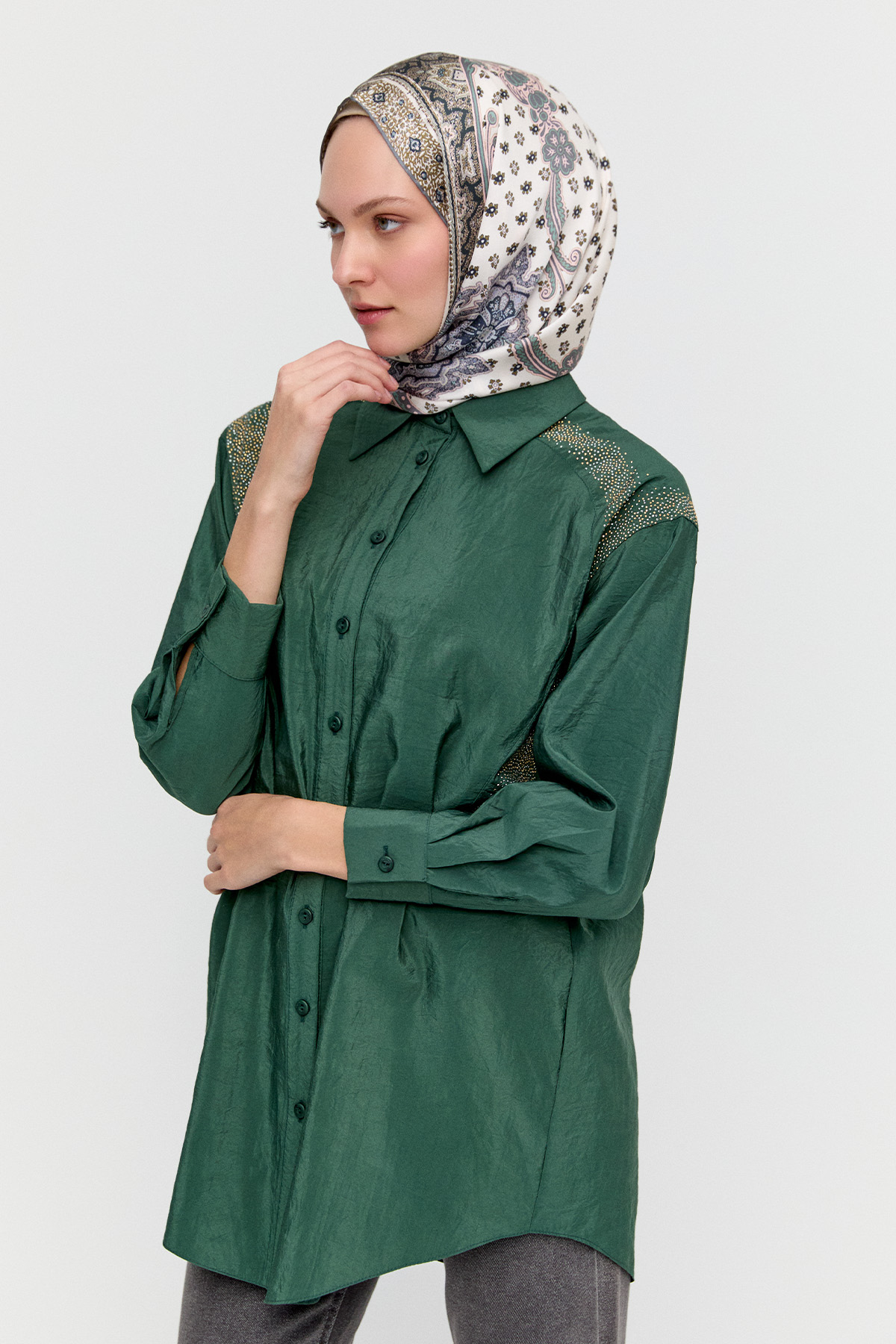 Jakarlı Taş Detaylı Tunik