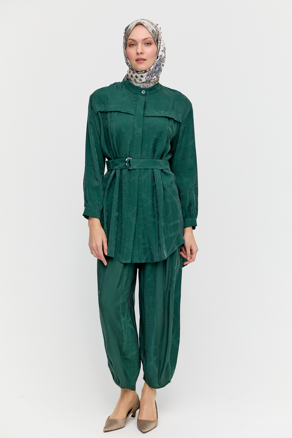 Kemerli Hakim Yakalı İkili Takım