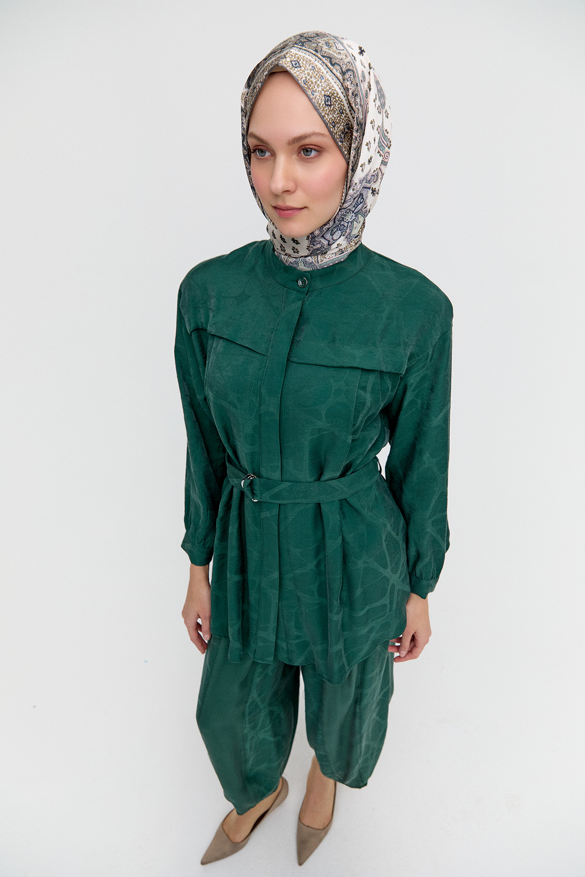 Kemerli Hakim Yakalı İkili Takım