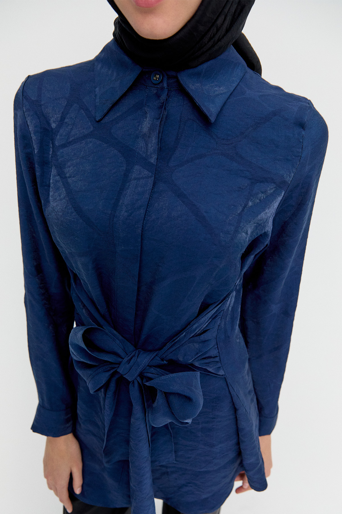 Jakar Desenli Kuşaklı Tunik