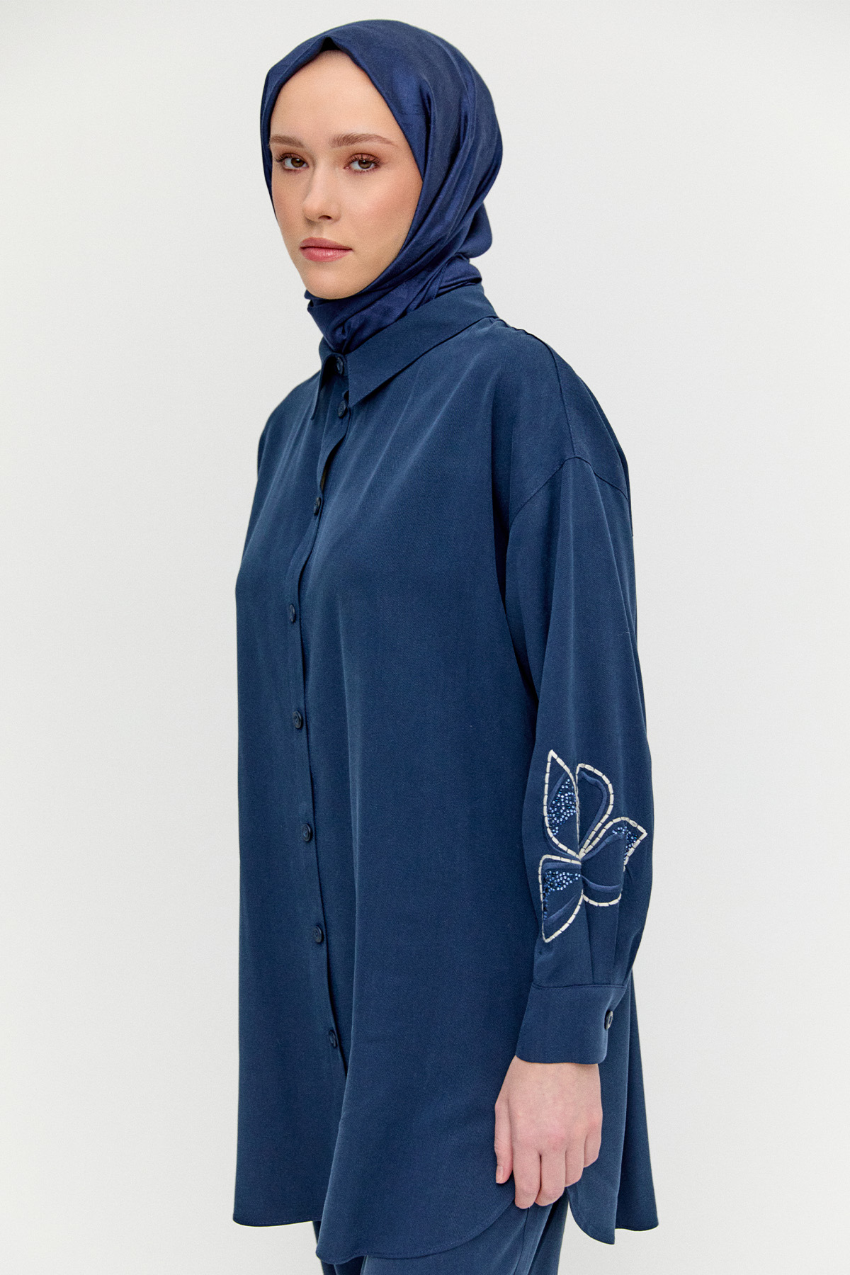 Çiçek Nakışlı Lyocell Tunik, Tesettür Giyim