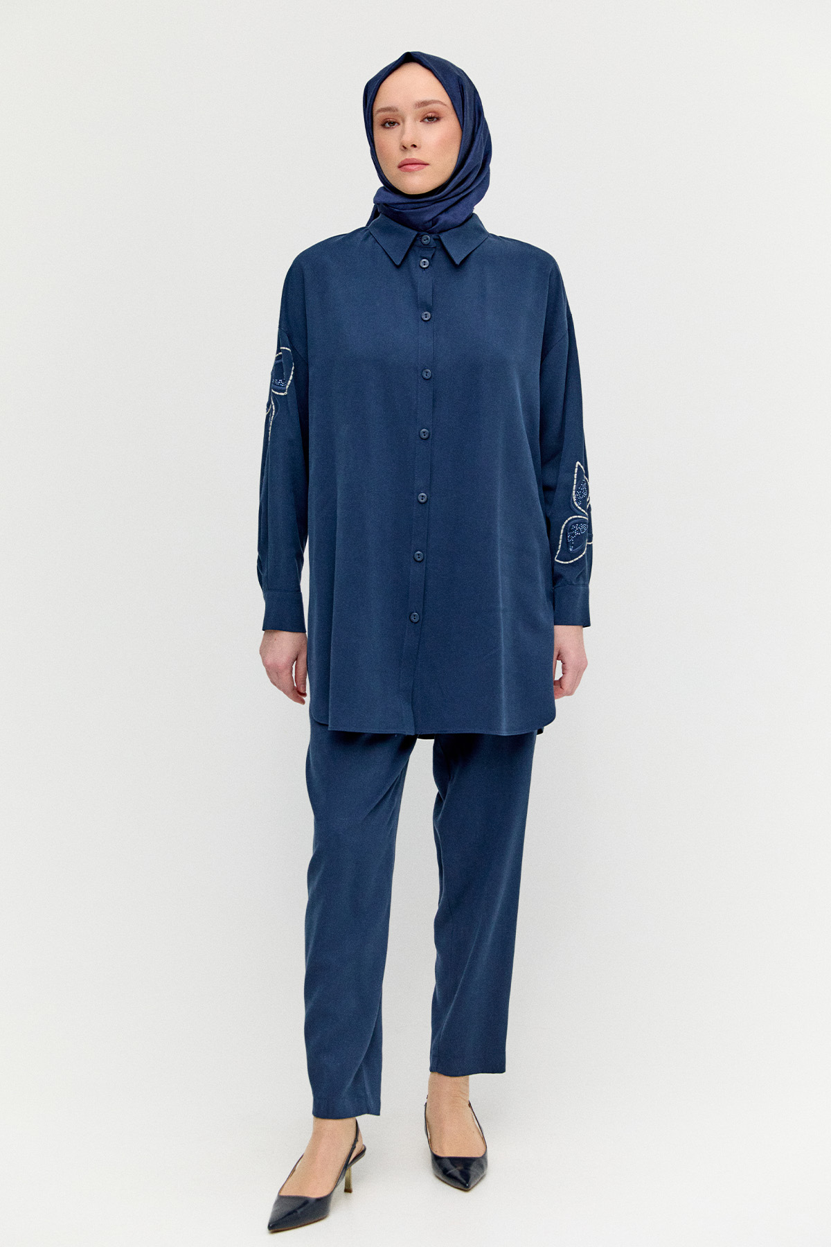 Çiçek Nakışlı Lyocell Tunik, Tesettür Giyim