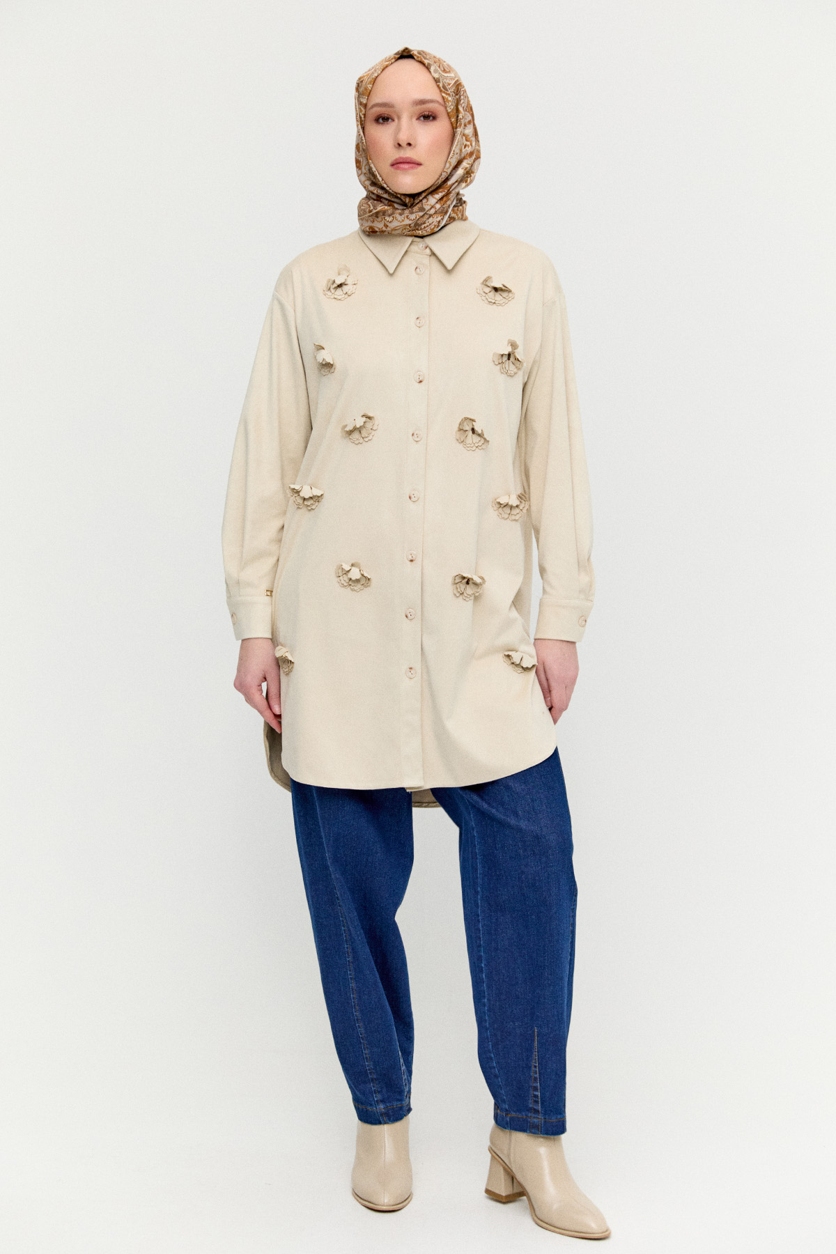 Çiçek Aplikeli Süet Dokulu Tunik, Tesettür Giyim