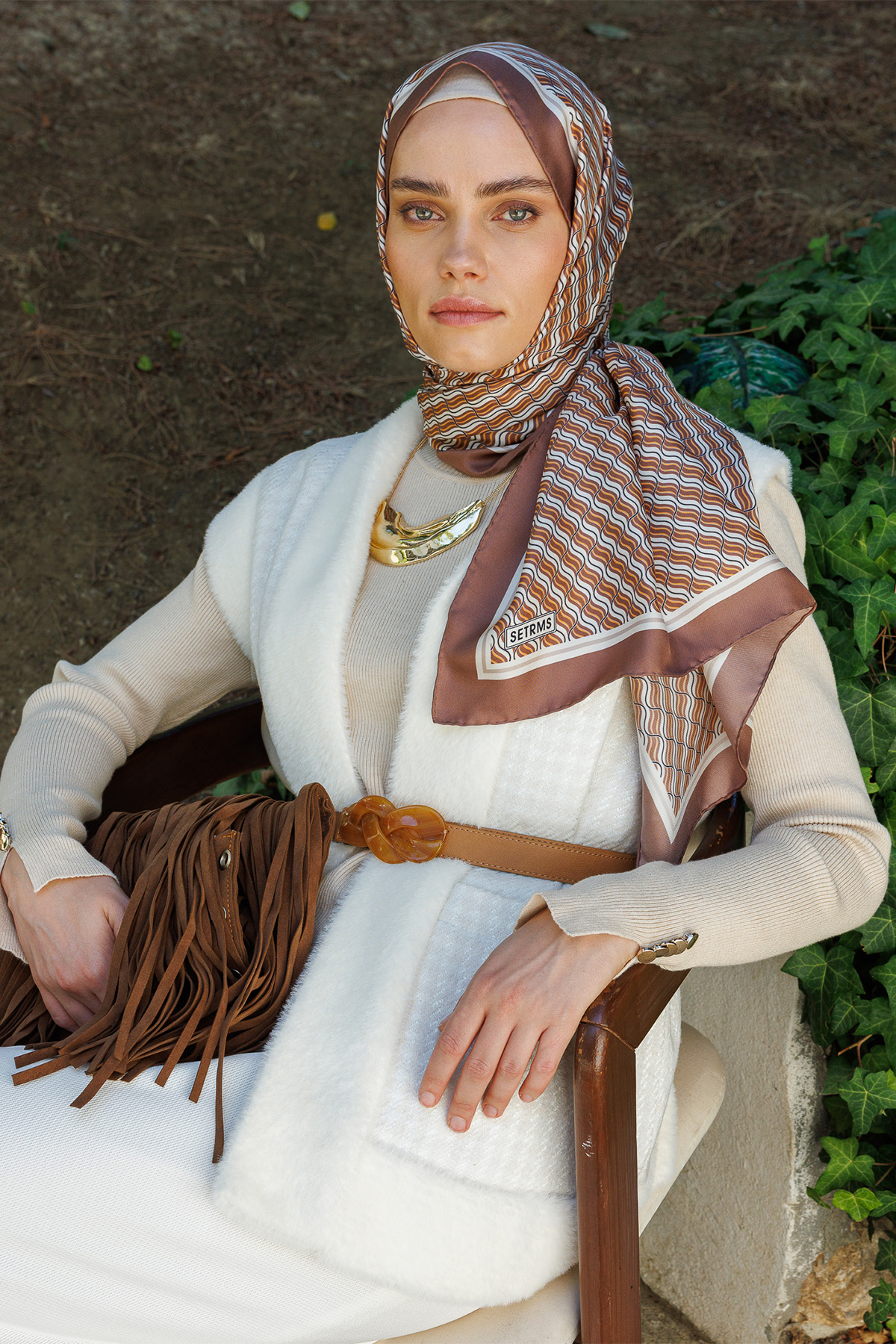 Suni Kürk Kombinli Şal Yakalı Tüvit Yelek