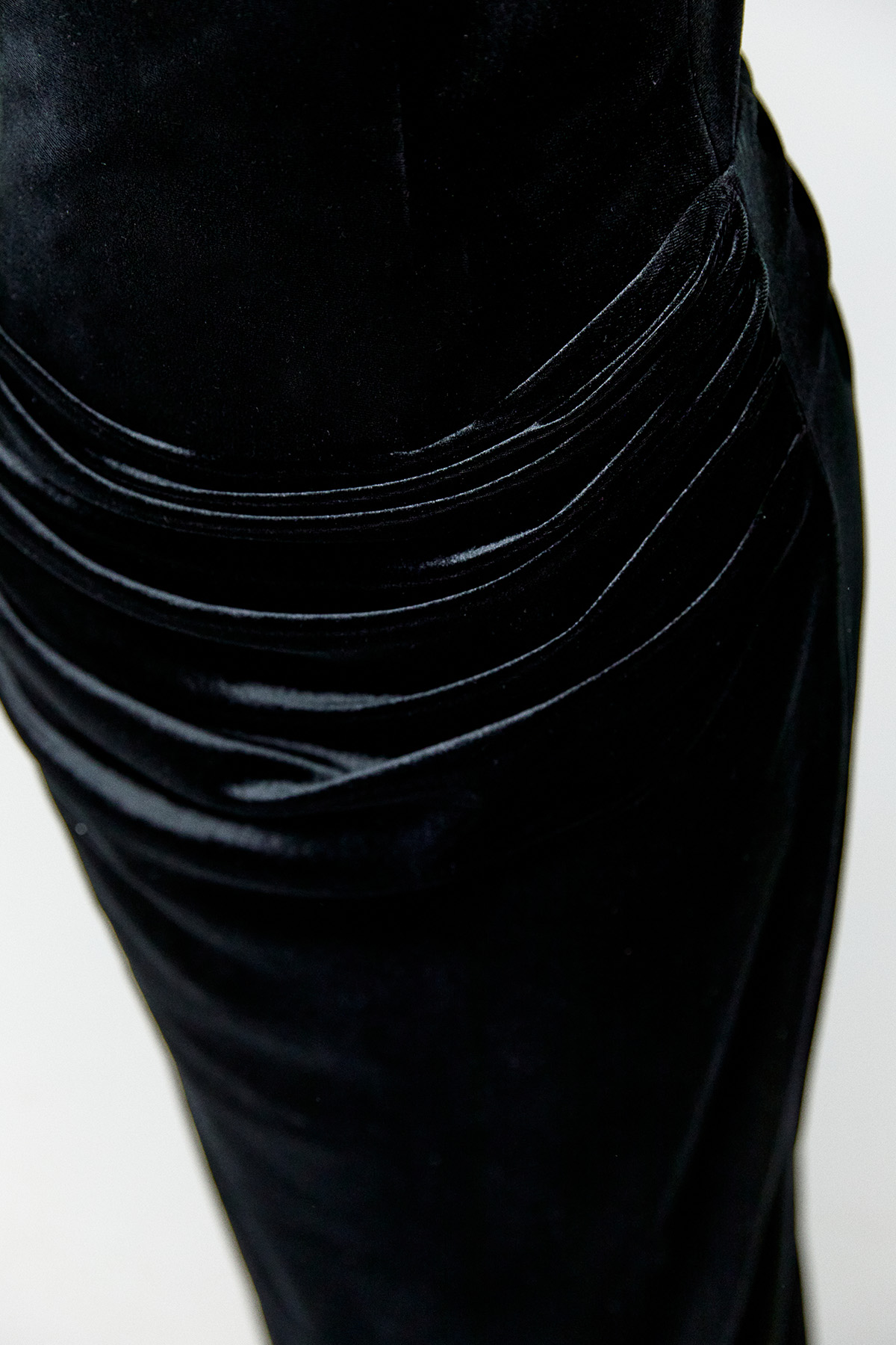 Drapeli Kadife Straplez Abiye Elbise, Tesettür Giyim