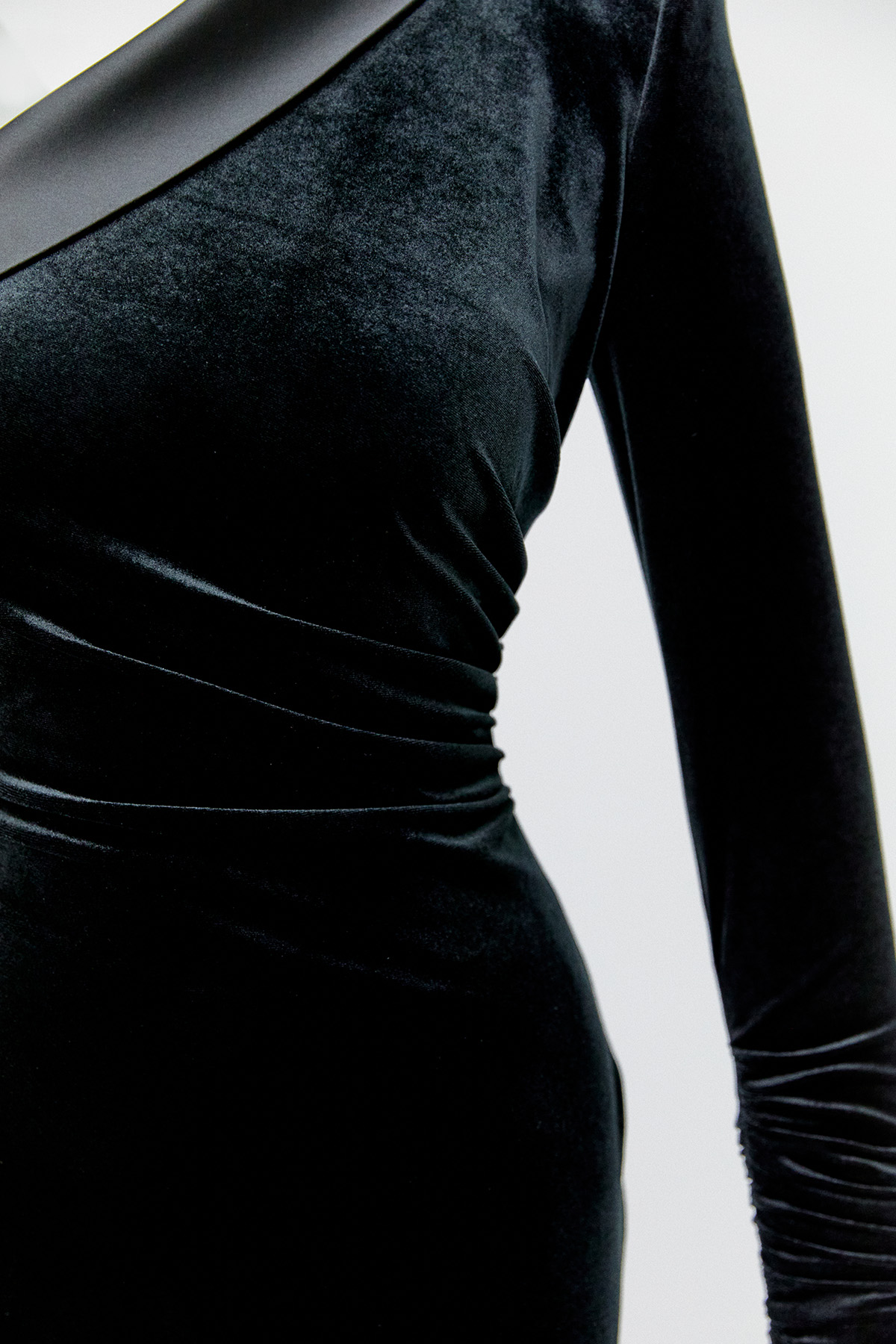 Tek Omuz Kadife Abiye Elbise, Tesettür Giyim