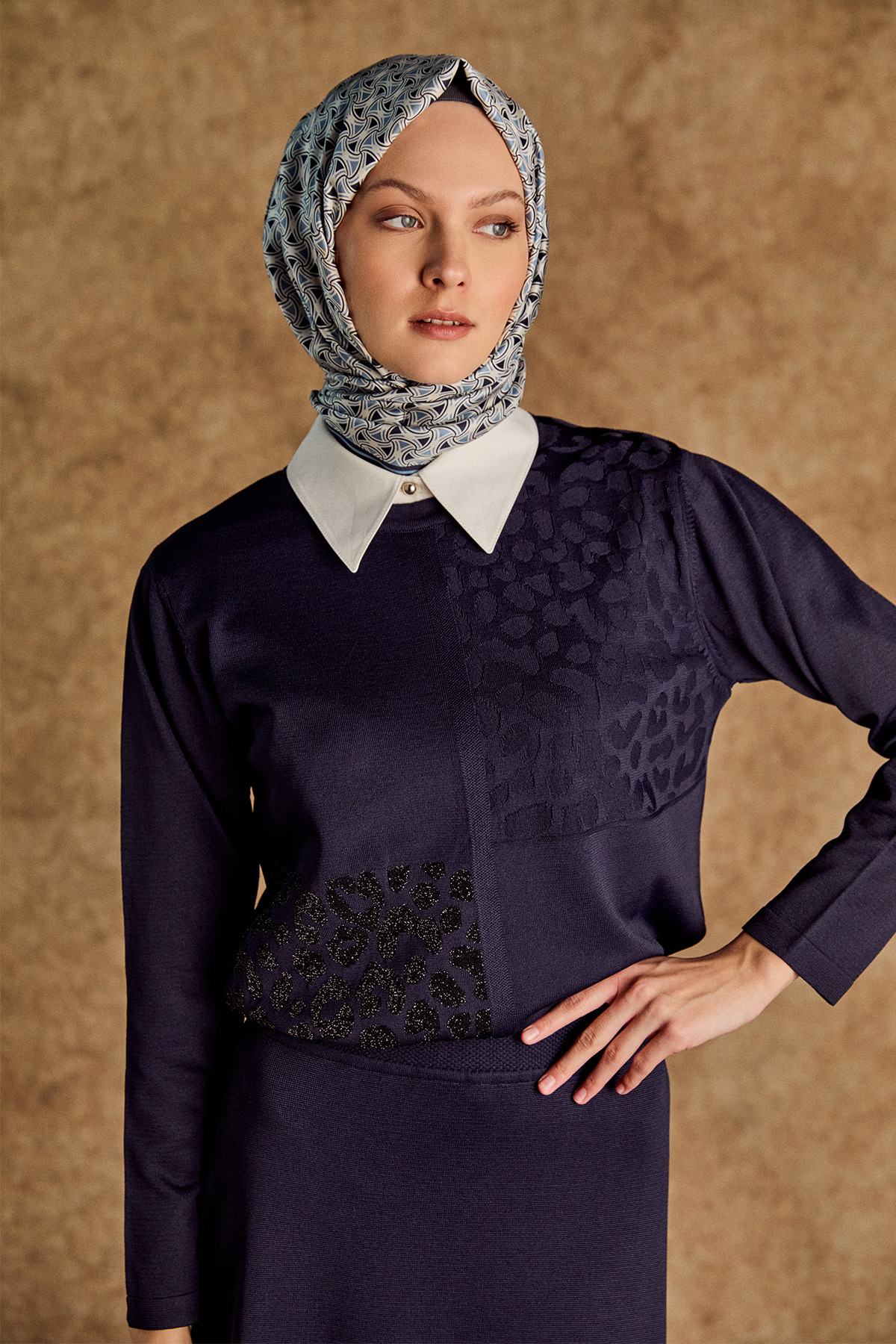 Leopar Desenli Sim Detaylı Triko Bluz