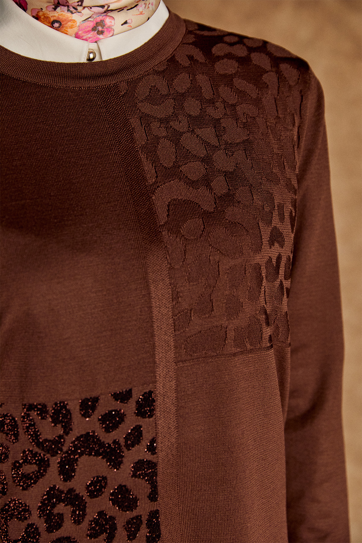 Leopar Desenli Sim Detaylı Triko Bluz