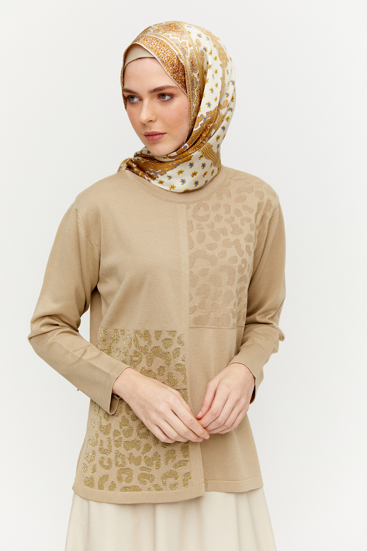 Leopar Desenli Sim Detaylı Triko Bluz