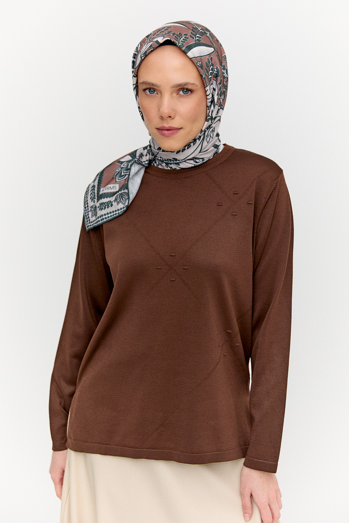 Parçalı Yırtmaçlı Triko Bluz, Tesettür Giyim