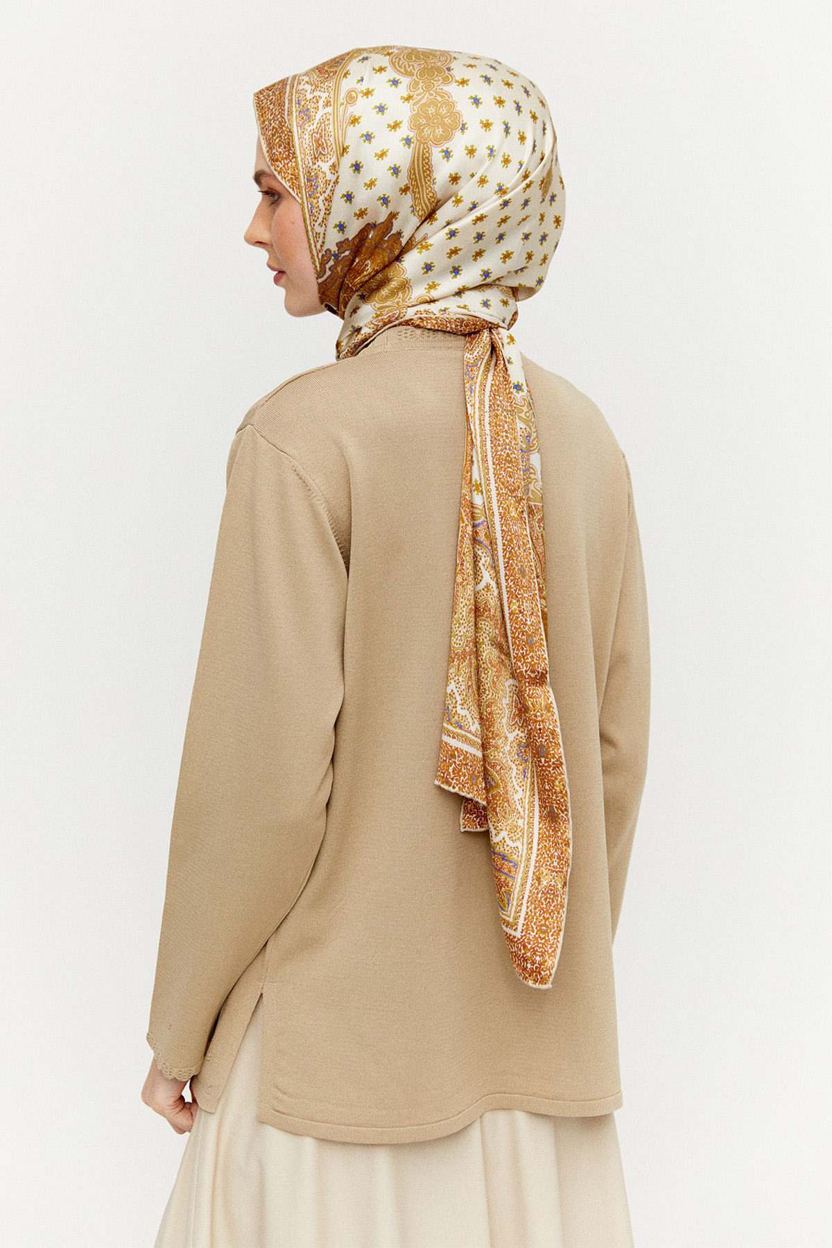 Dilim Detaylı Triko Bluz