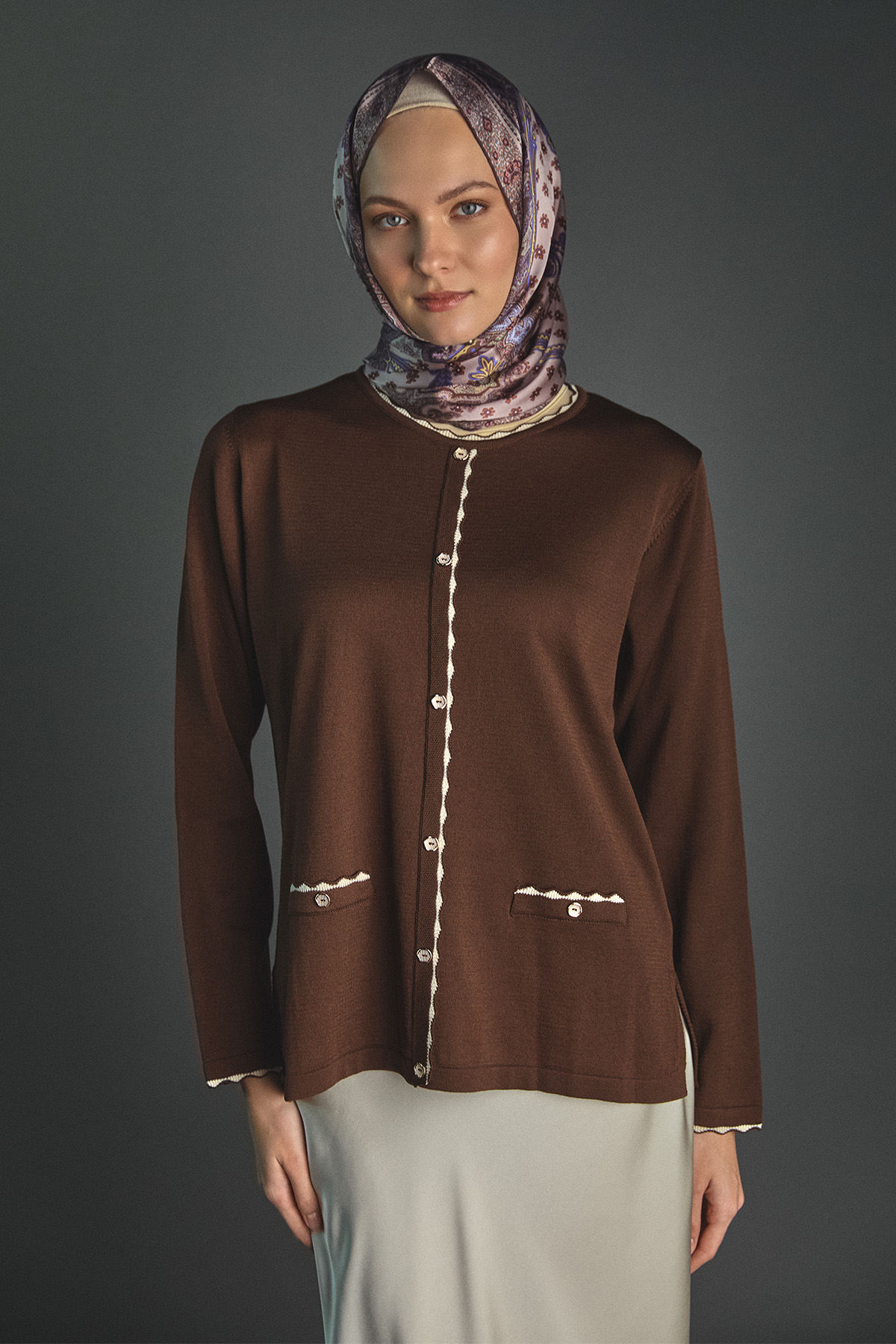 Süs Düğmeli Triko Bluz