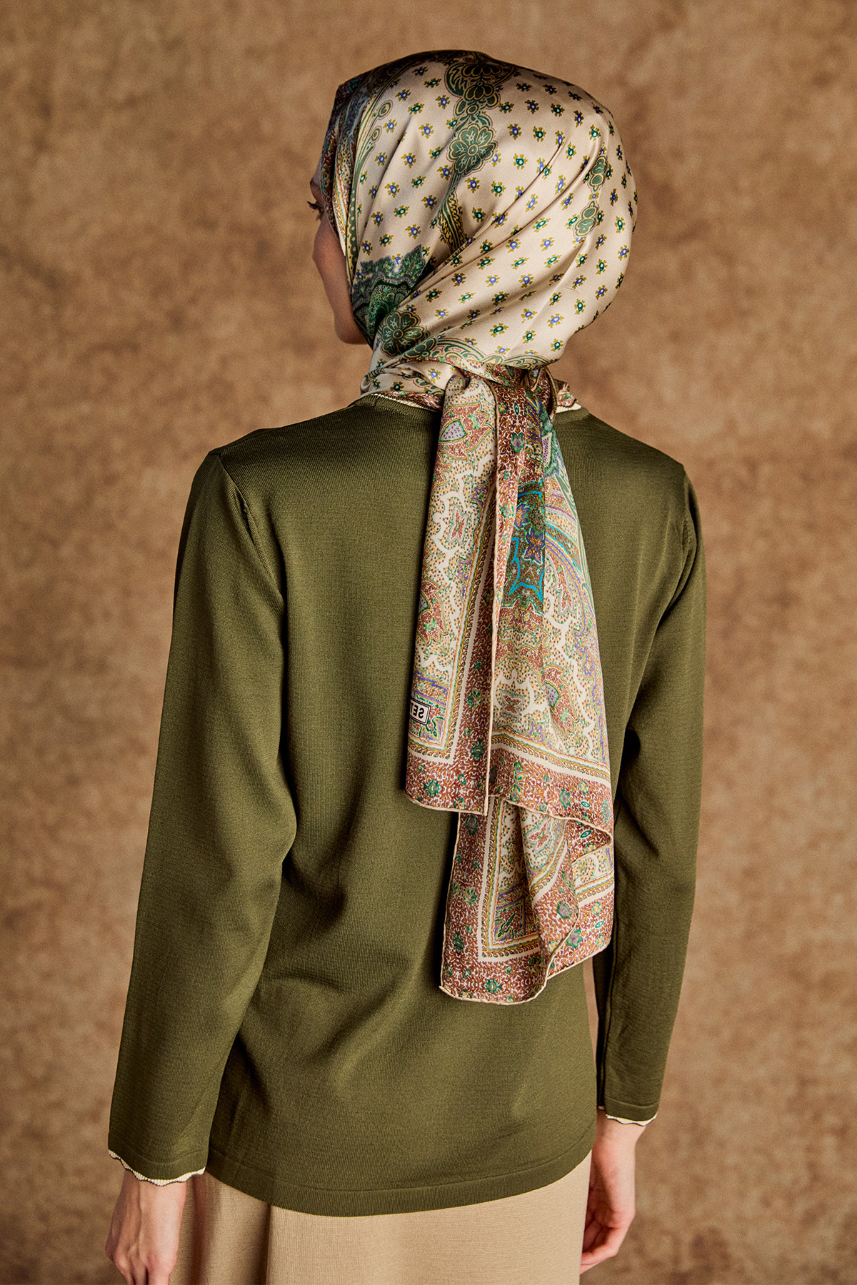 Süs Düğmeli Triko Bluz