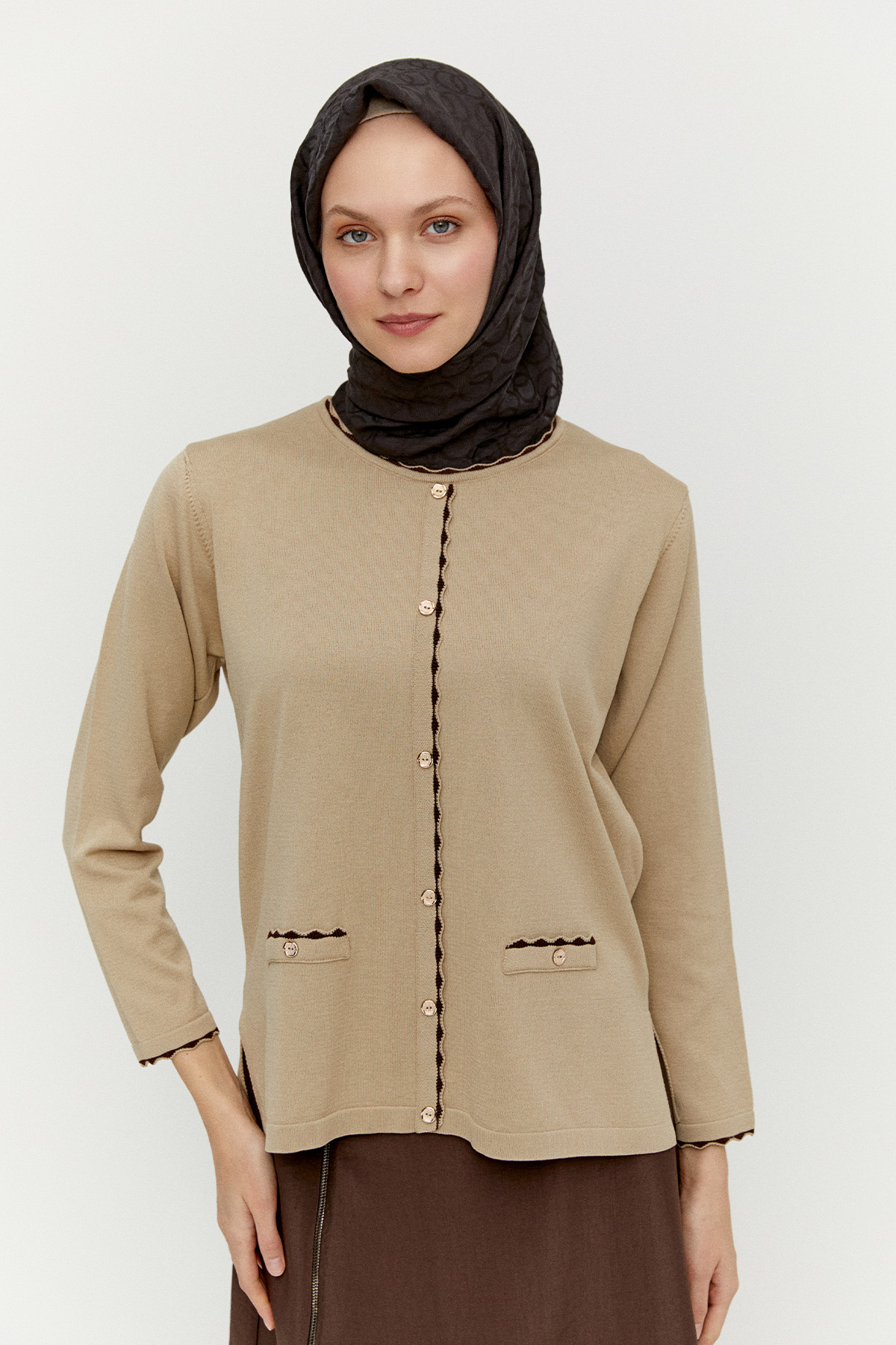 Süs Düğmeli Triko Bluz