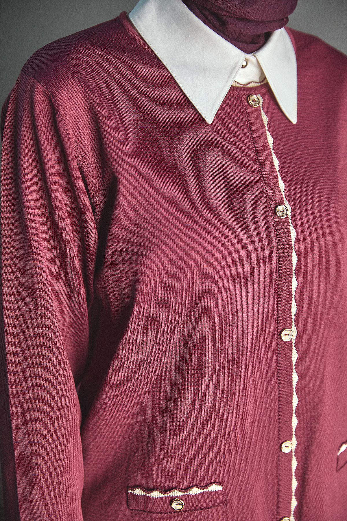 Süs Düğmeli Triko Bluz