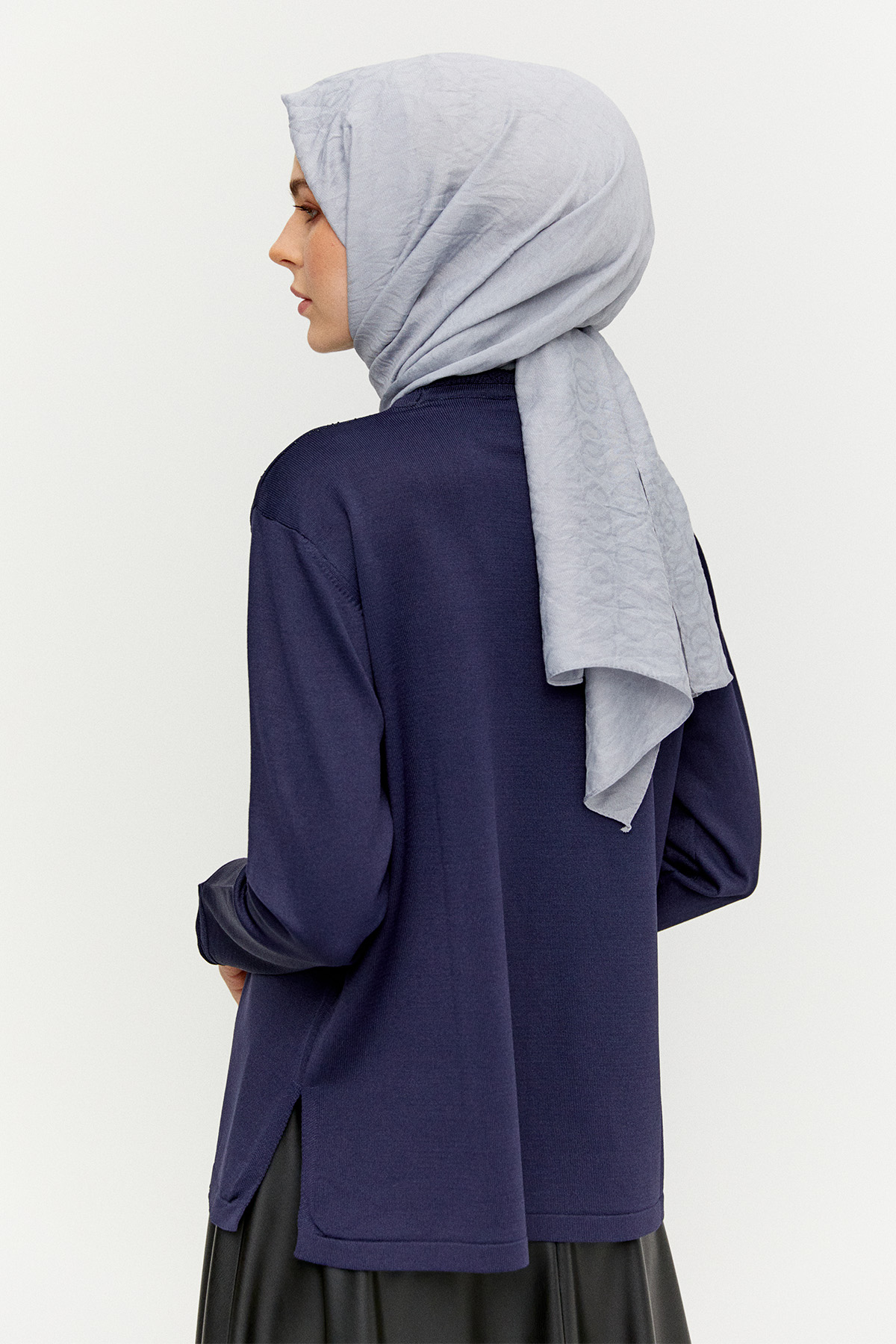 Taş Detaylı Triko Bluz