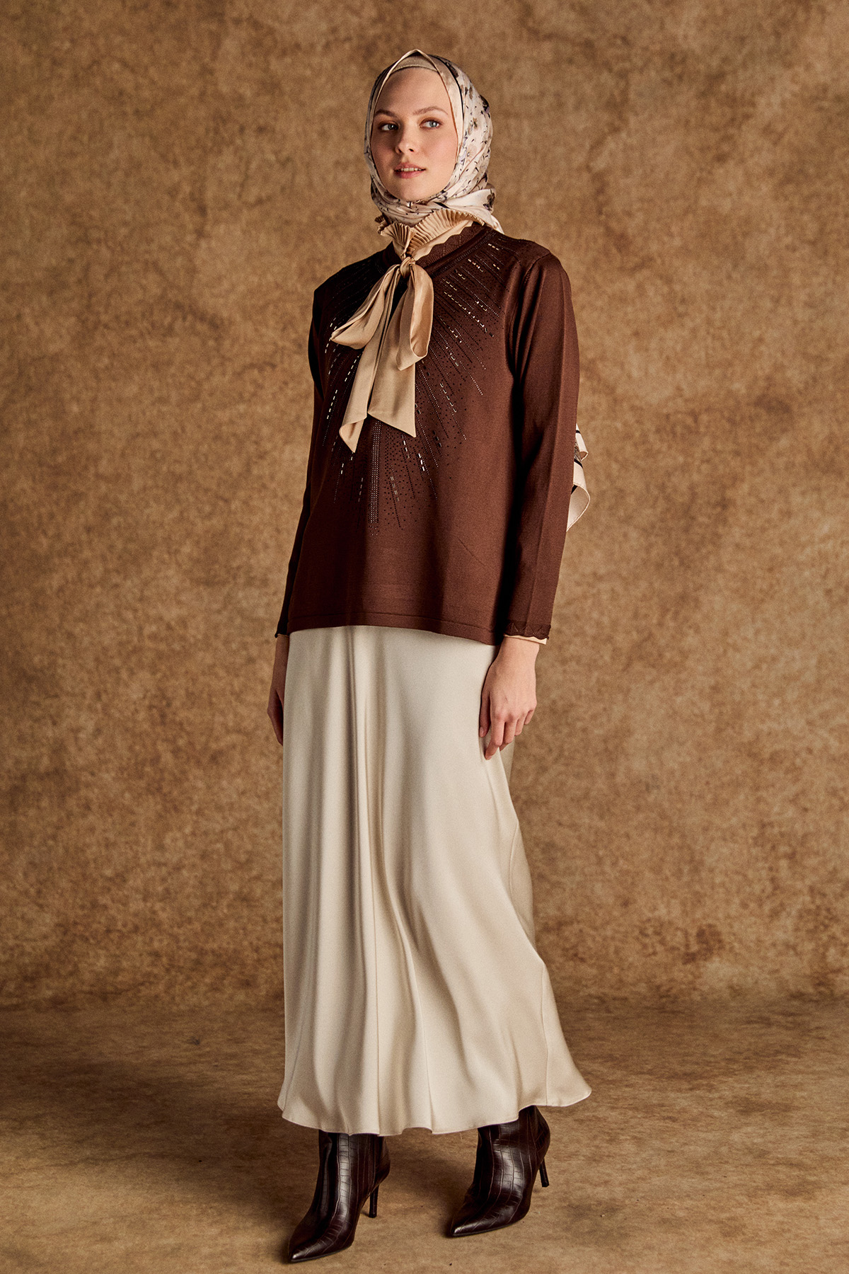 Taş Detaylı Triko Bluz