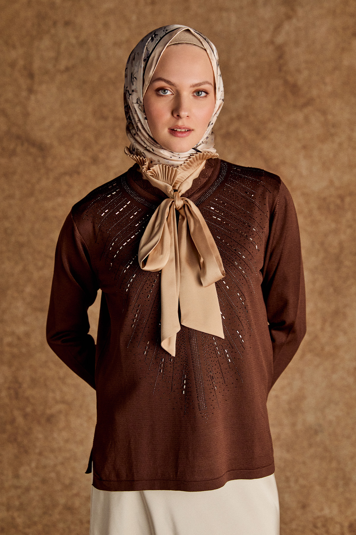 Taş Detaylı Triko Bluz