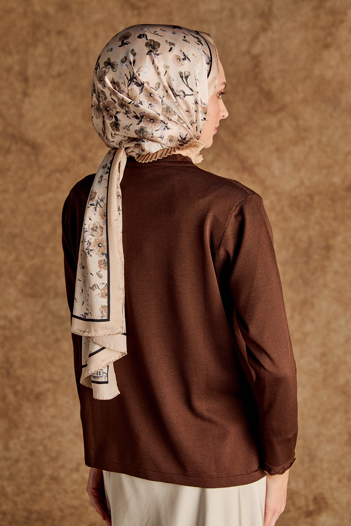 Taş Detaylı Triko Bluz