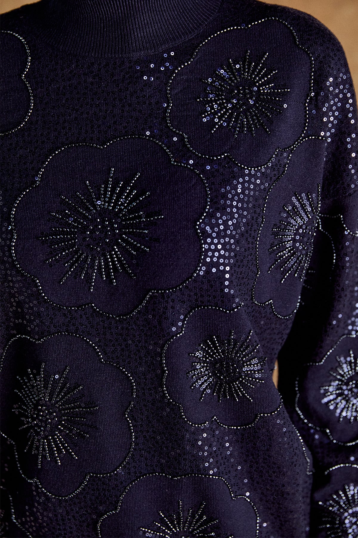 Çiçek Desenli Yarım Balıkçı Triko Bluz