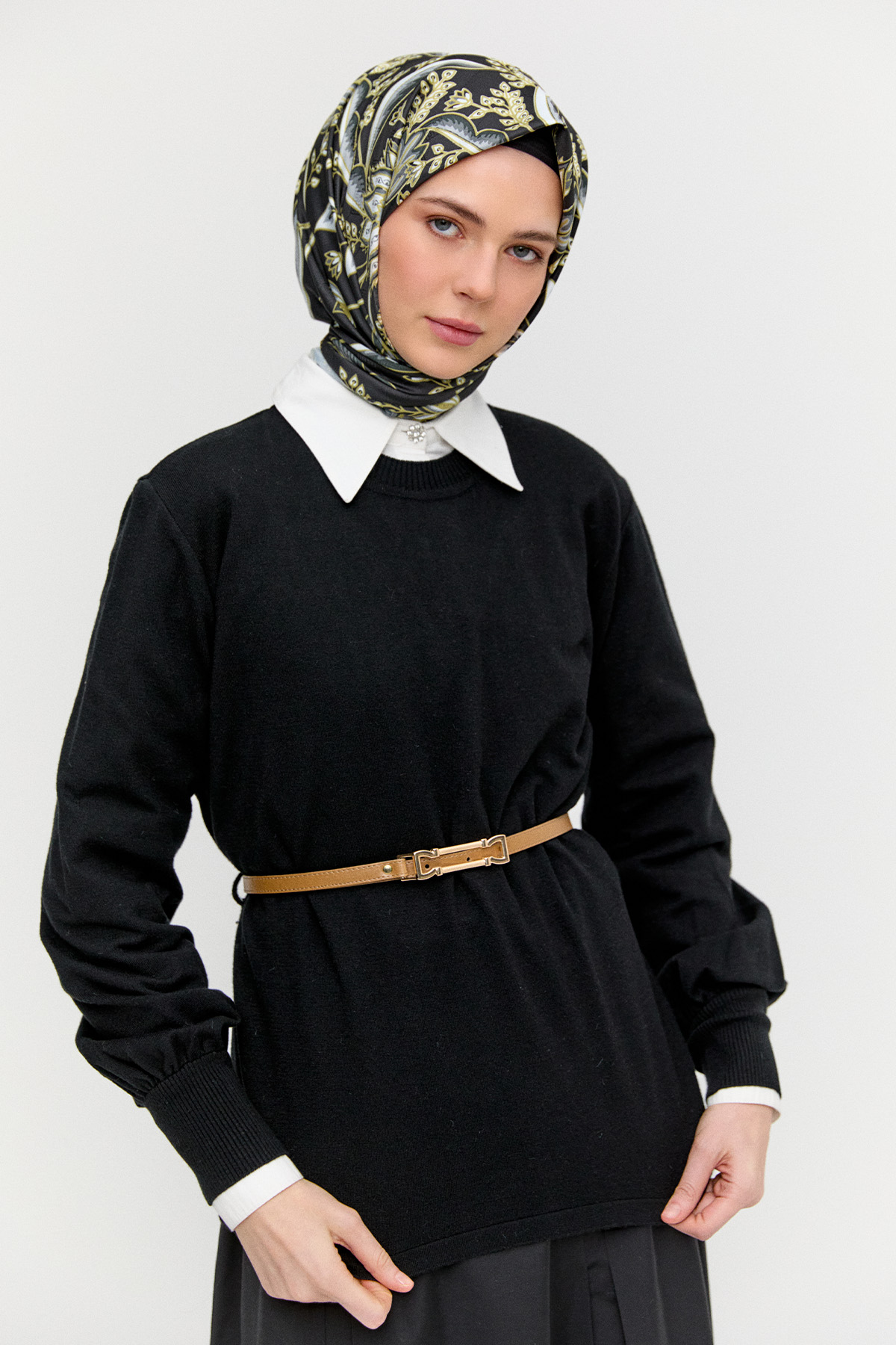 Kemerli Bisiklet Yaka Triko Bluz, Tesettür Giyim