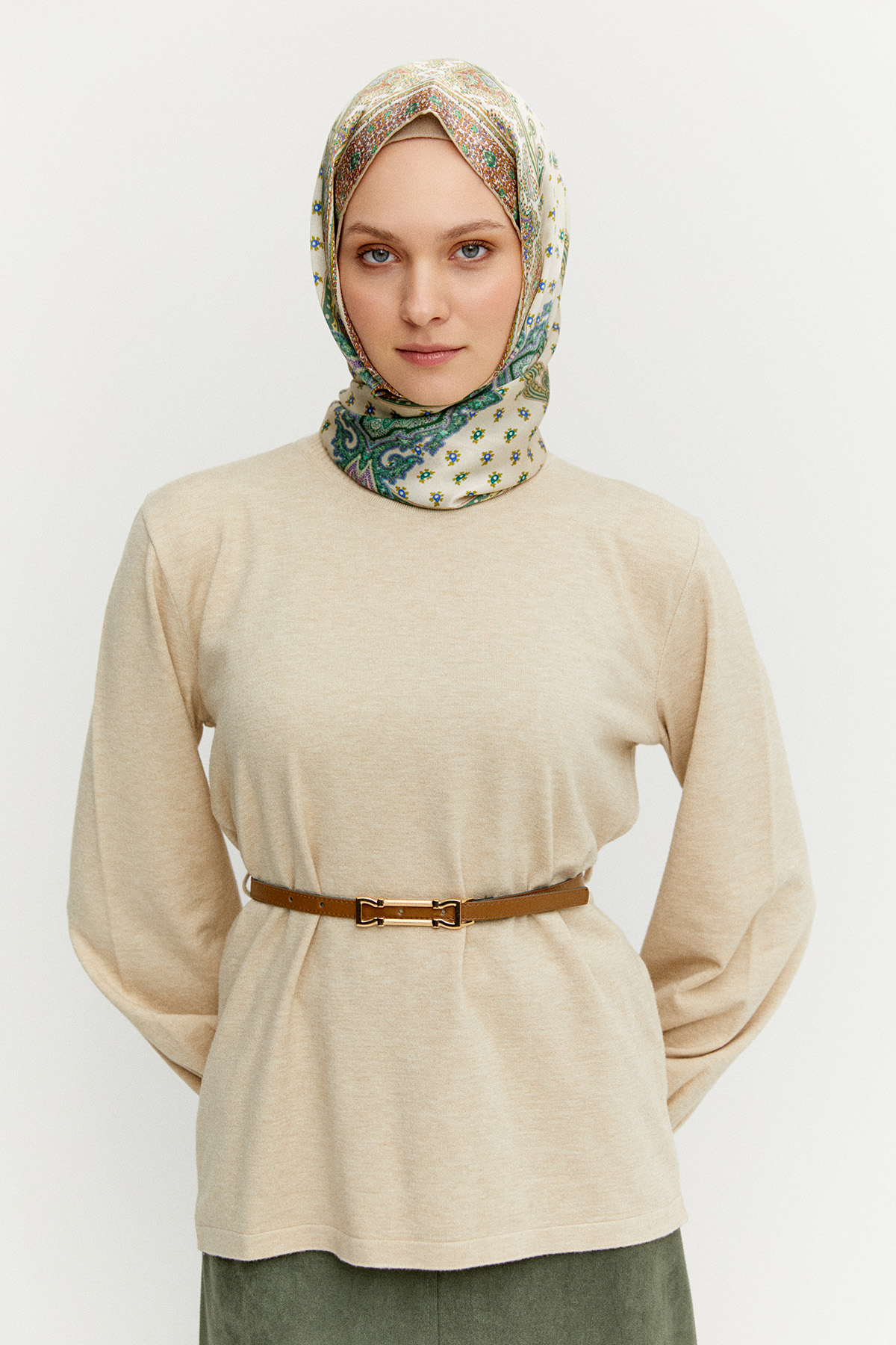 Kemerli Bisiklet Yaka Triko Bluz, Tesettür Giyim