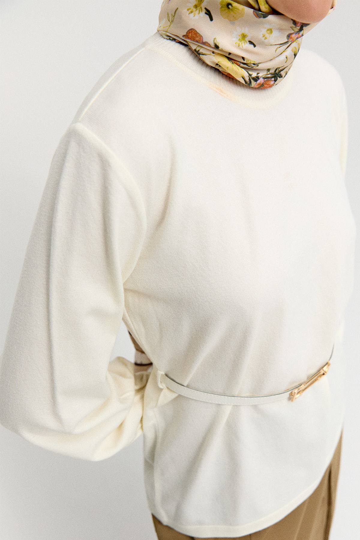 Kemerli Bisiklet Yaka Triko Bluz, Tesettür Giyim