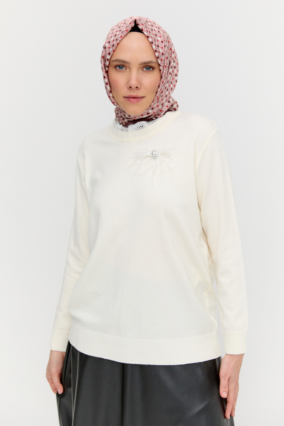 Otriş Taş Broşlu Fistolu Triko Bluz, Tesettür Giyim