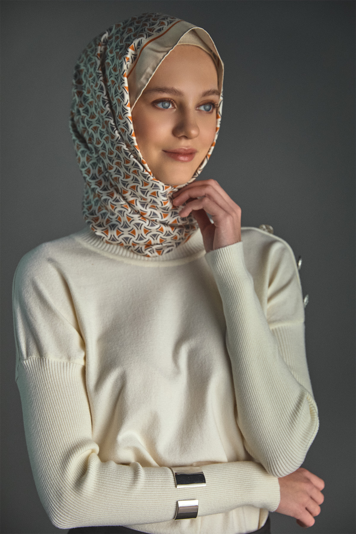 Yarım Balıkçı Yaka Triko Bluz