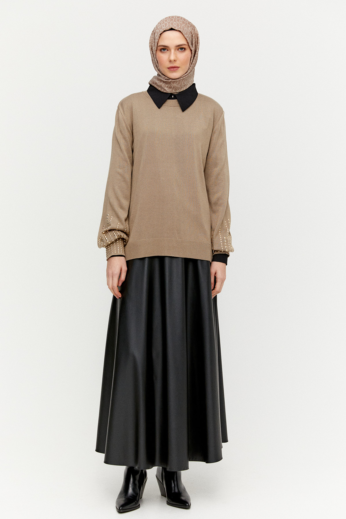 Taş Detaylı Triko Bluz