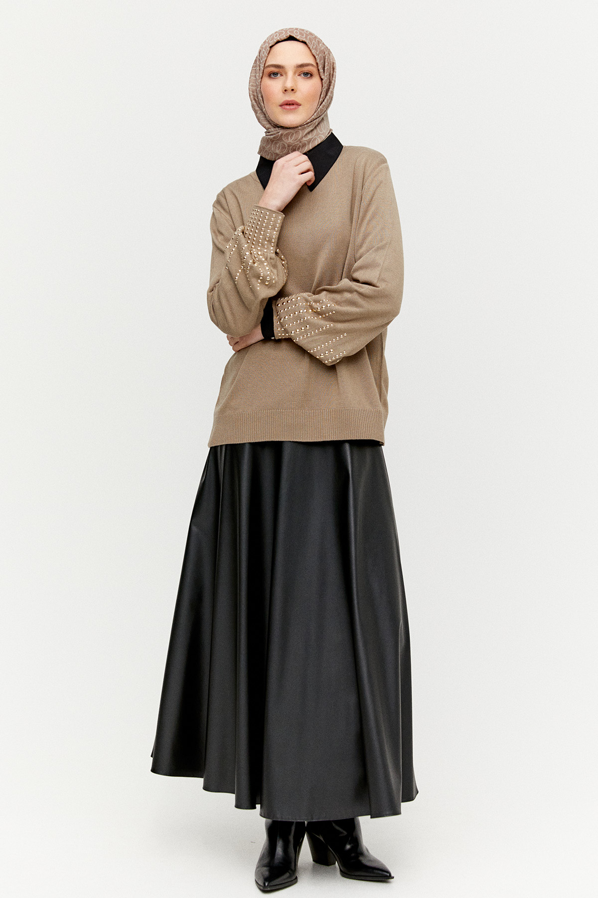 Taş Detaylı Triko Bluz