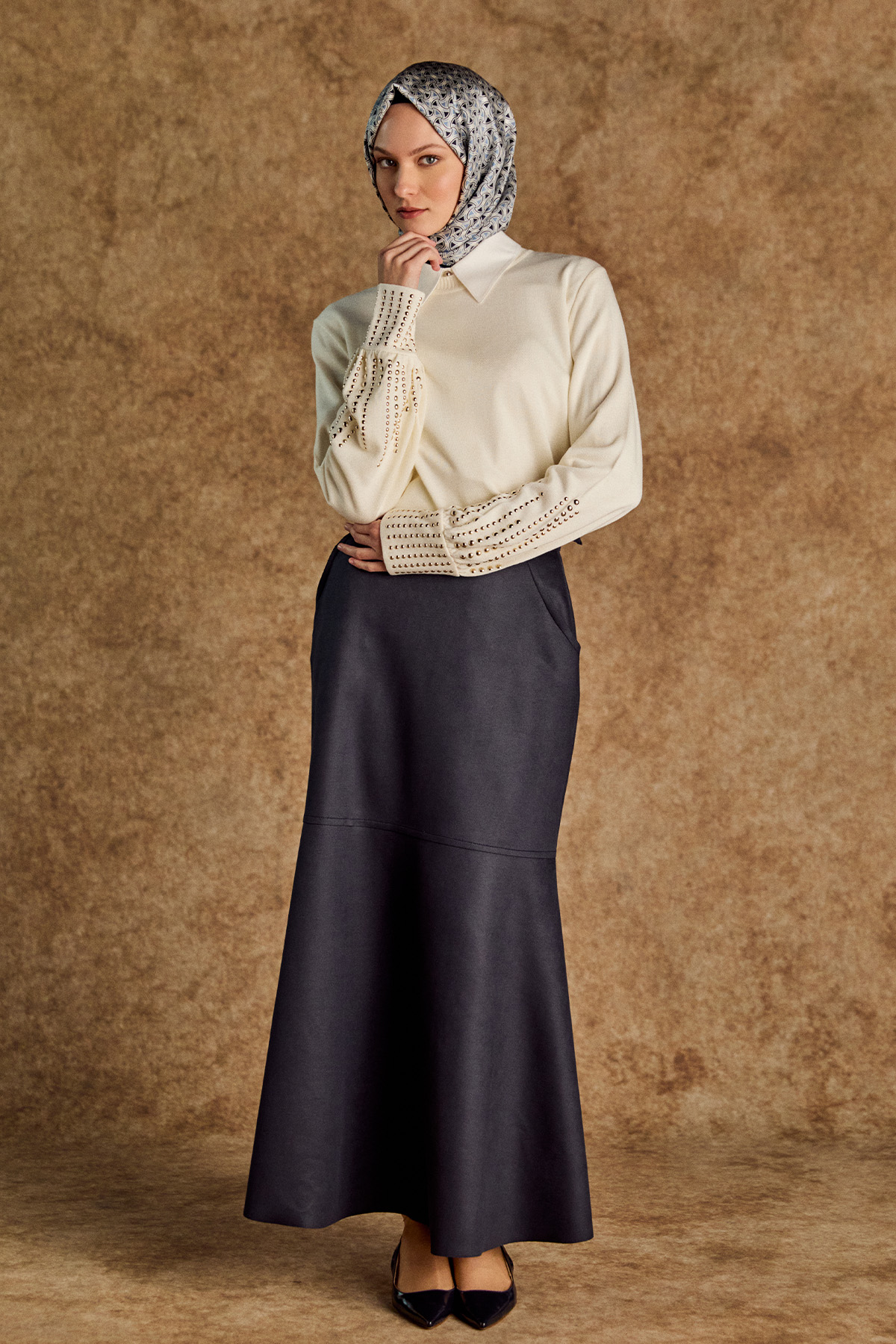 Taş Detaylı Triko Bluz