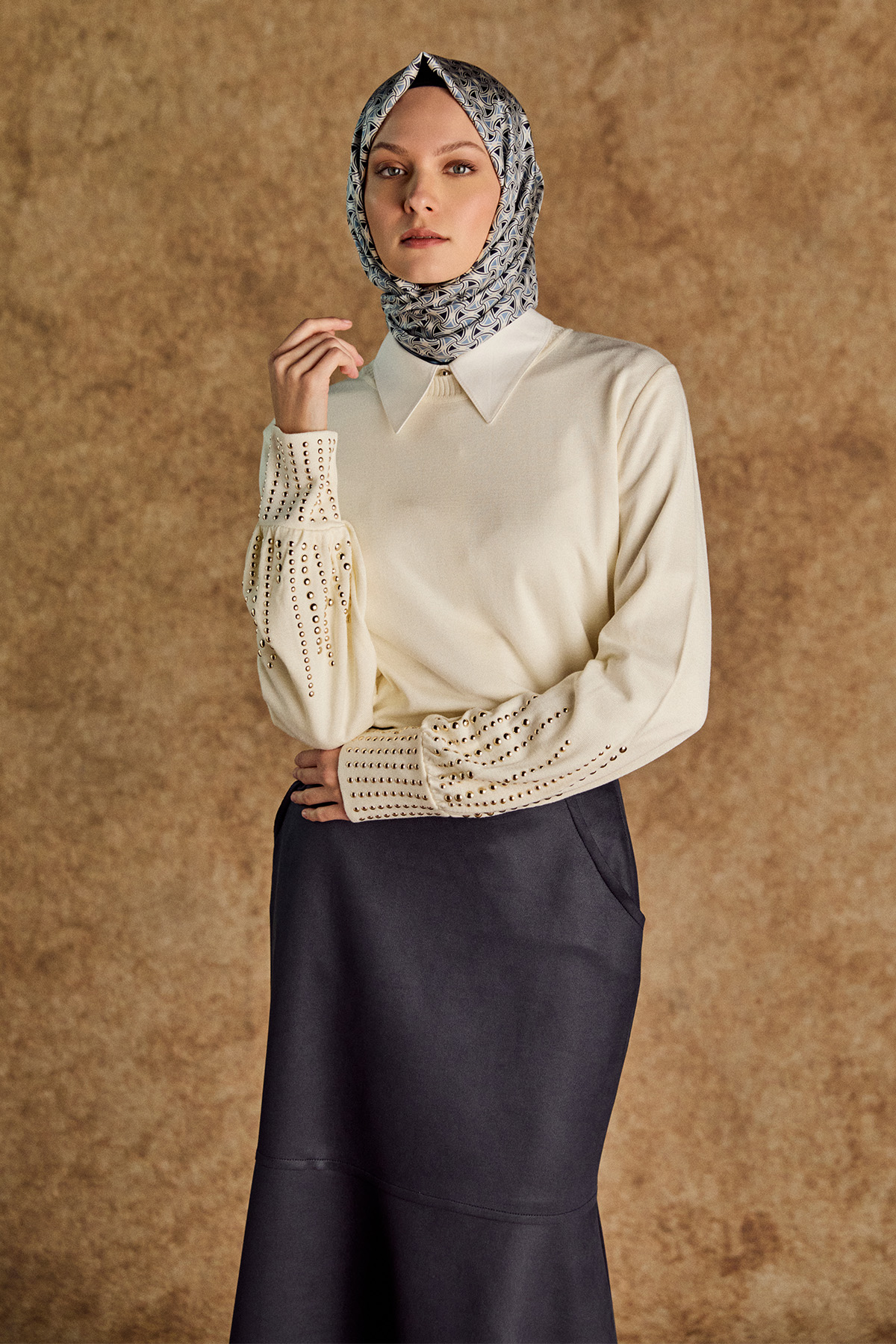 Taş Detaylı Triko Bluz