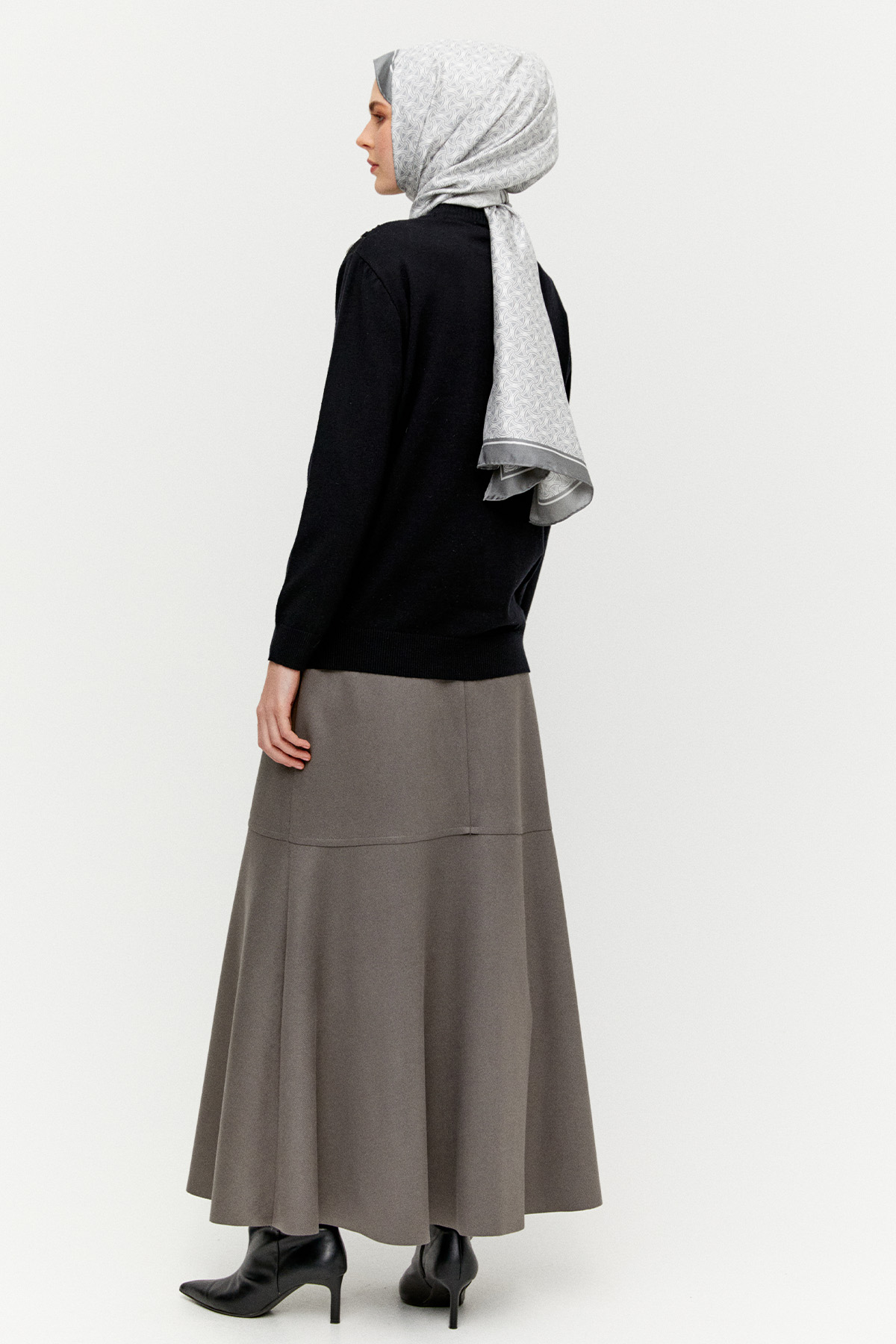 Yaprak Dokulu Triko Bluz