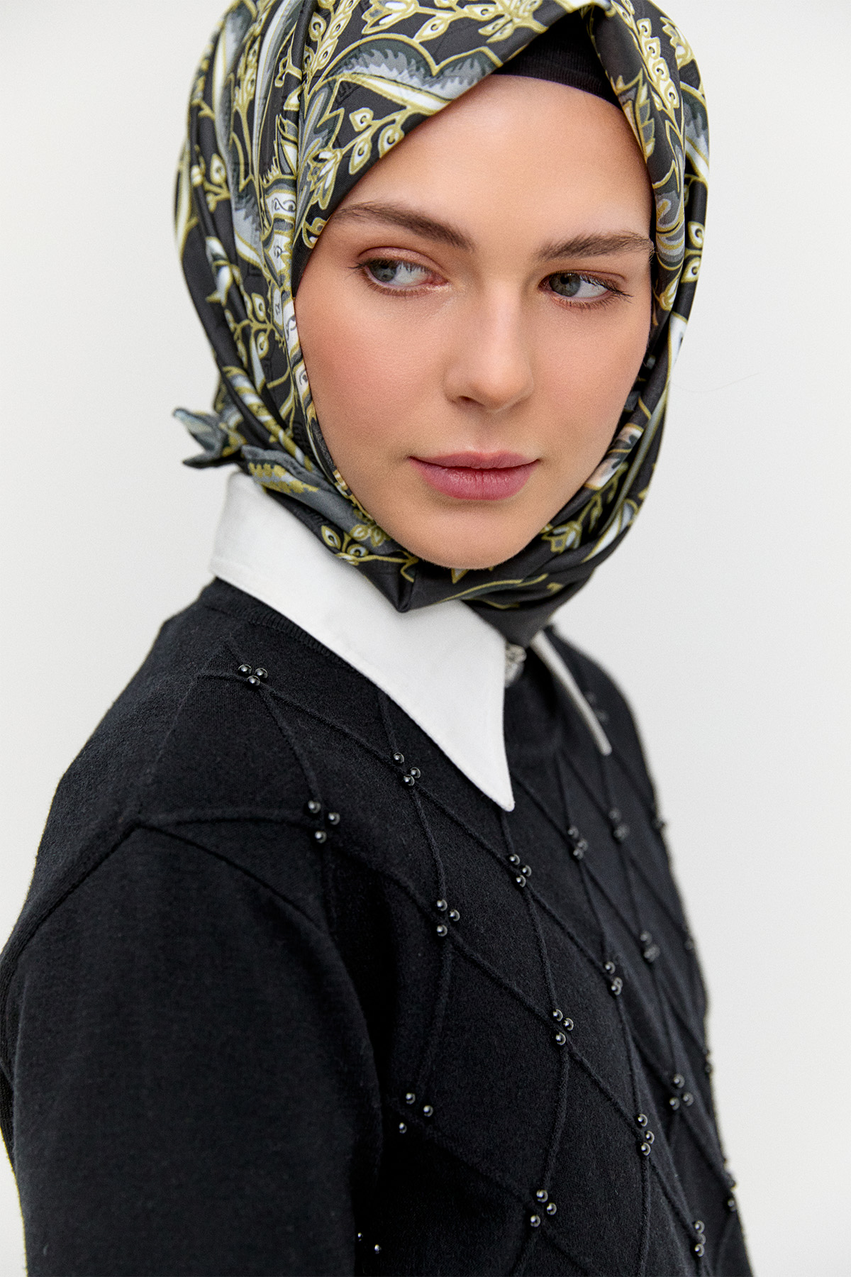 Taş Detaylı Baklava Desenli Triko Bluz, Tesettür Giyim